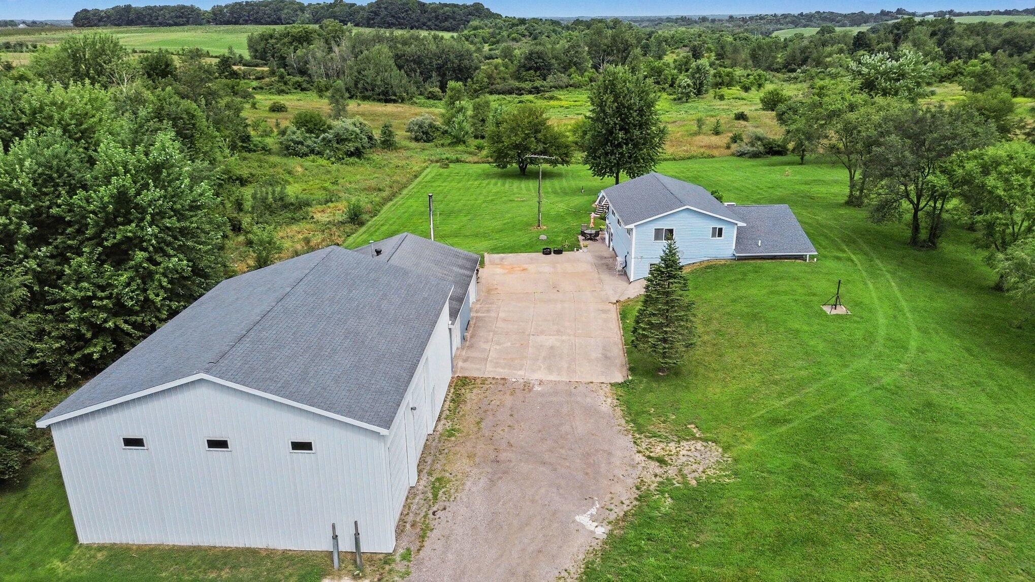 6793 Carmody Road Property Photo 1