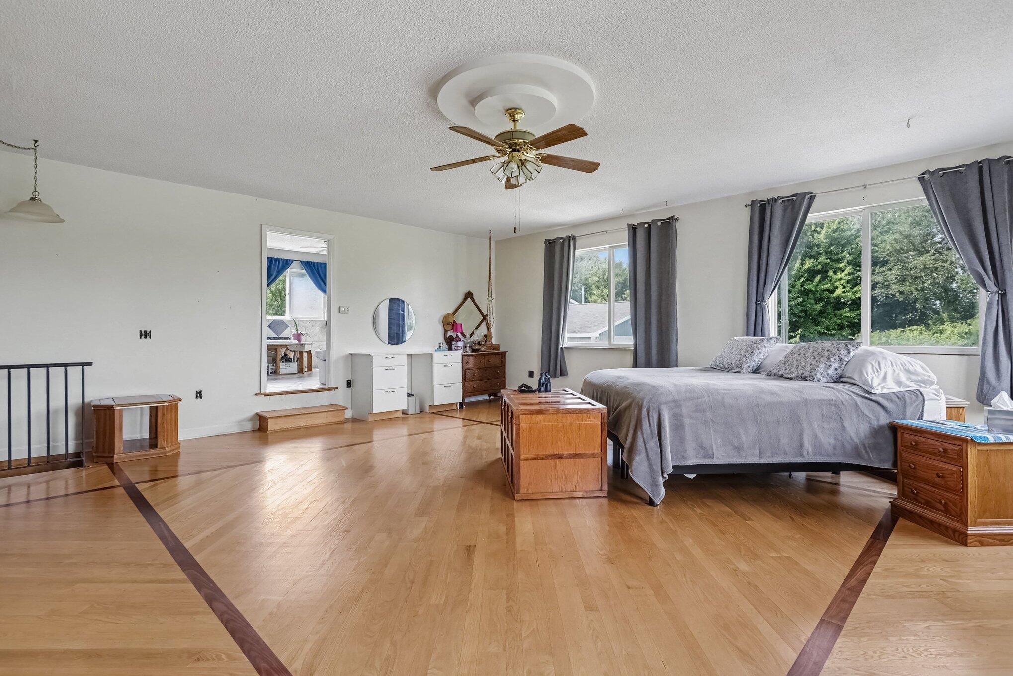 6793 Carmody Road Property Photo 7