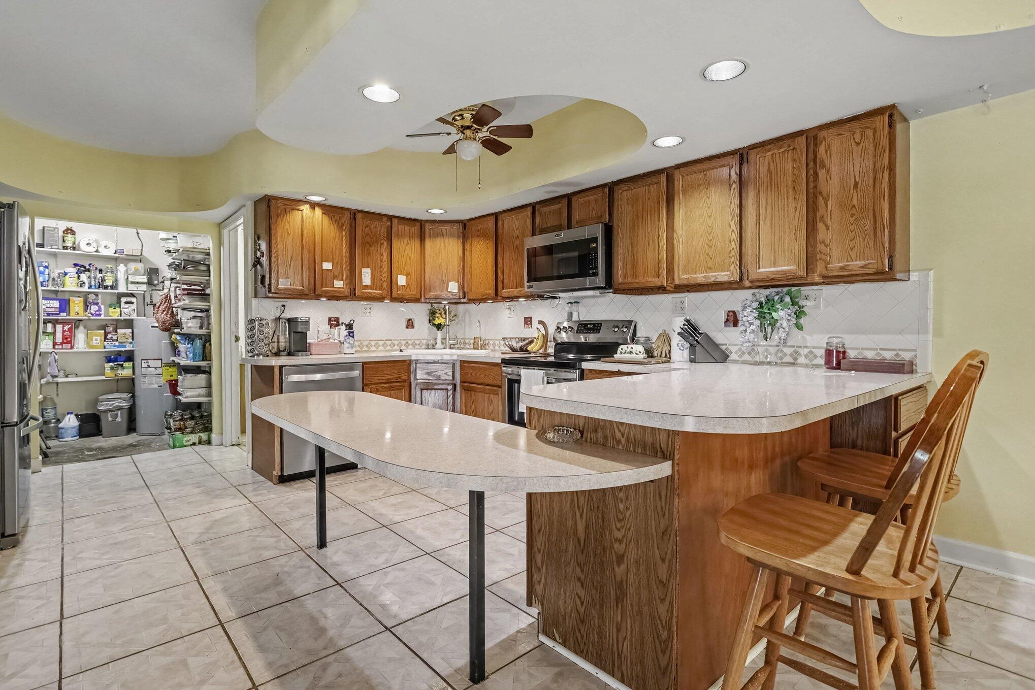 6793 Carmody Road Property Photo 11