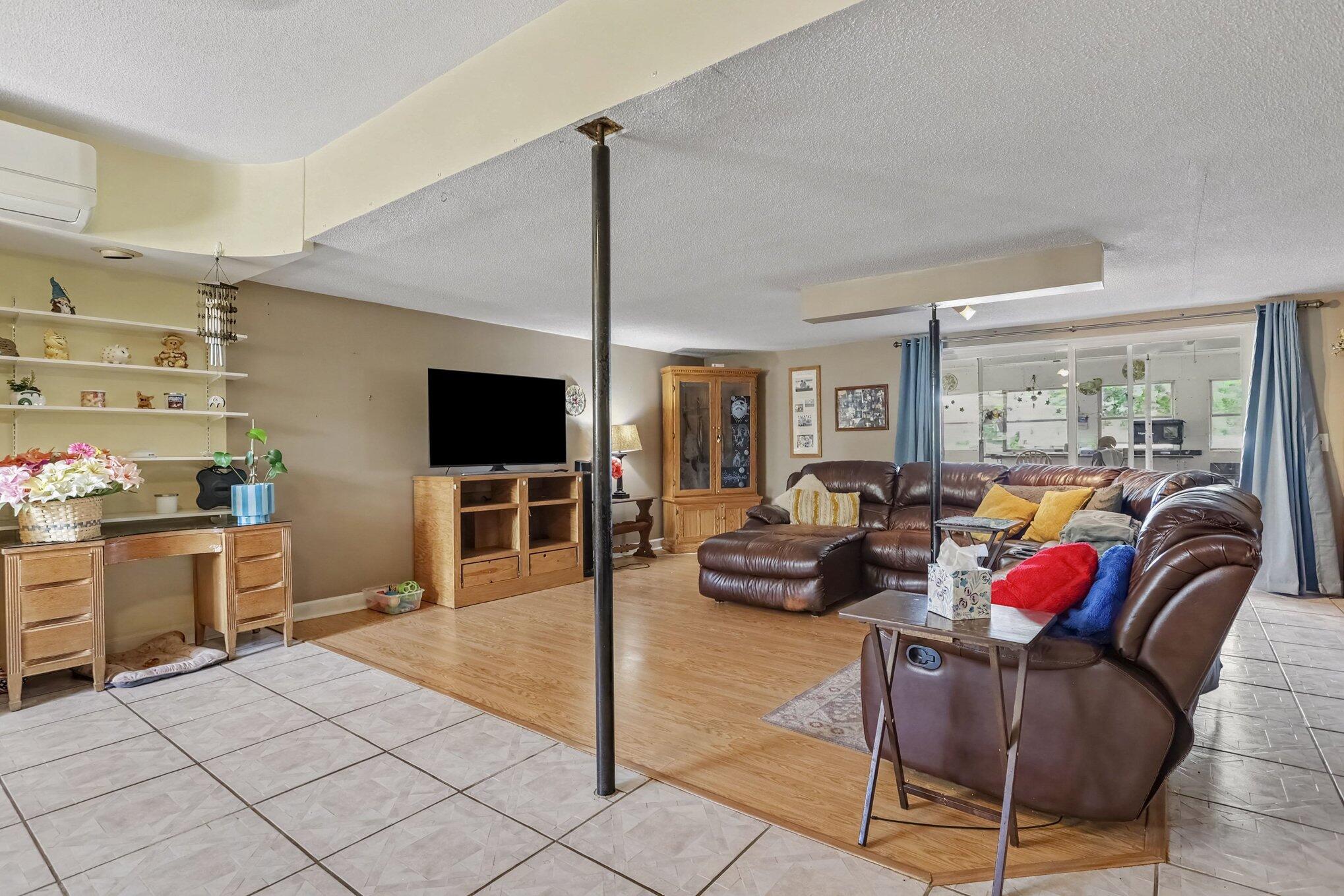 6793 Carmody Road Property Photo 12
