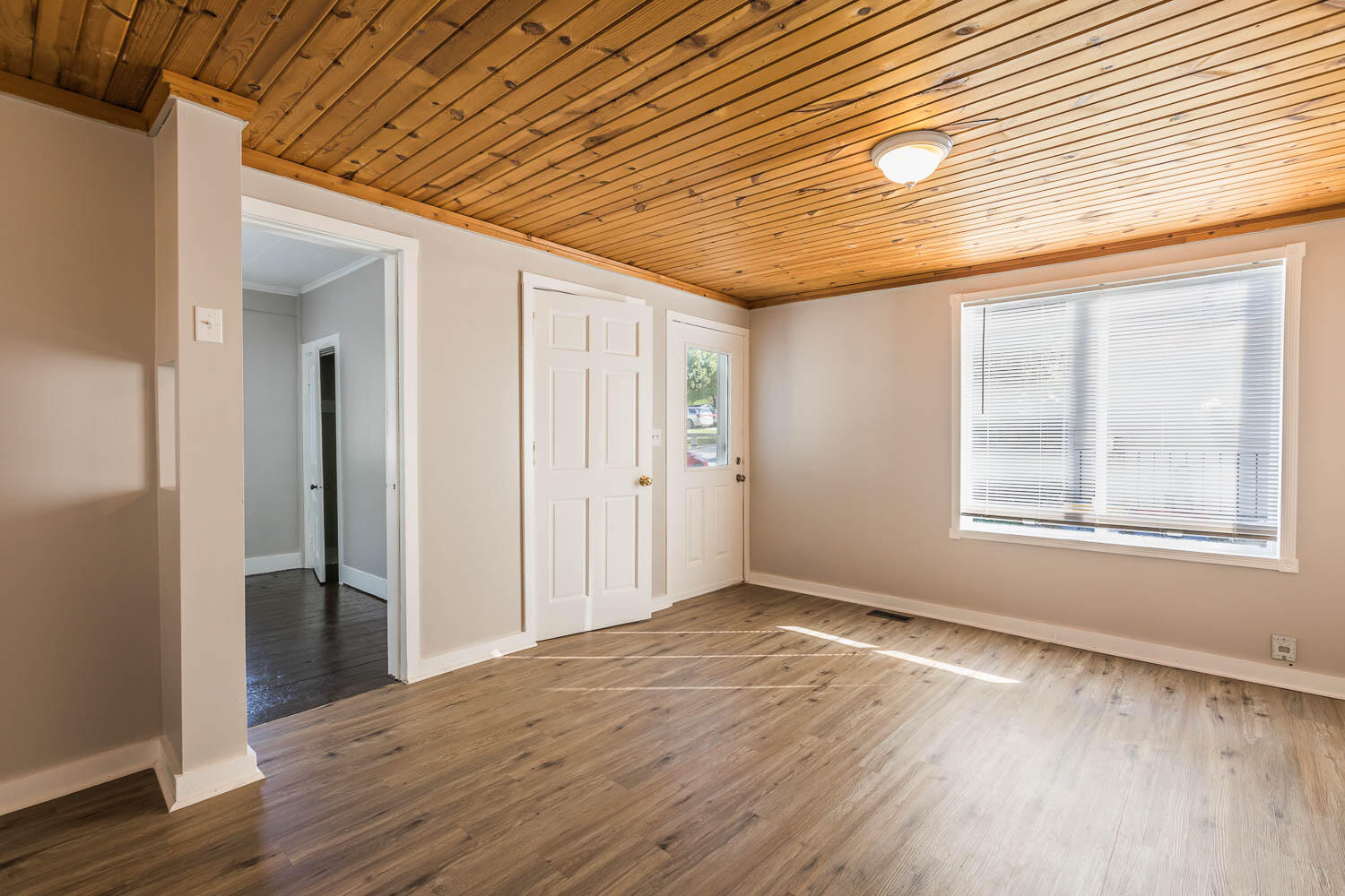1122 3rd Street Nw Property Photo 3