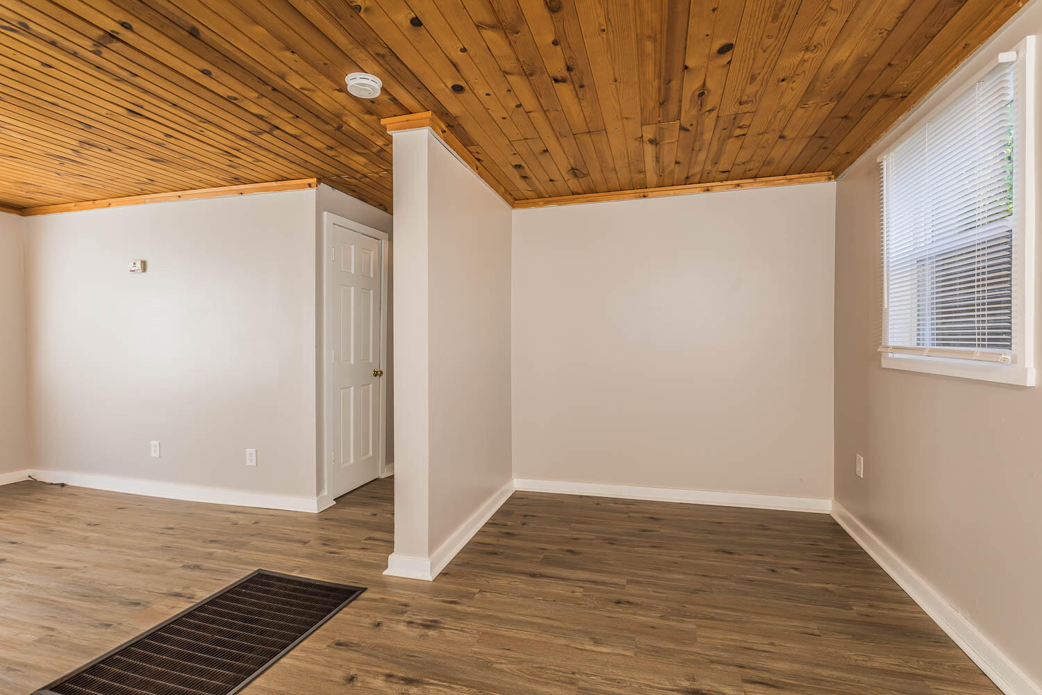 1122 3rd Street Nw Property Photo 4