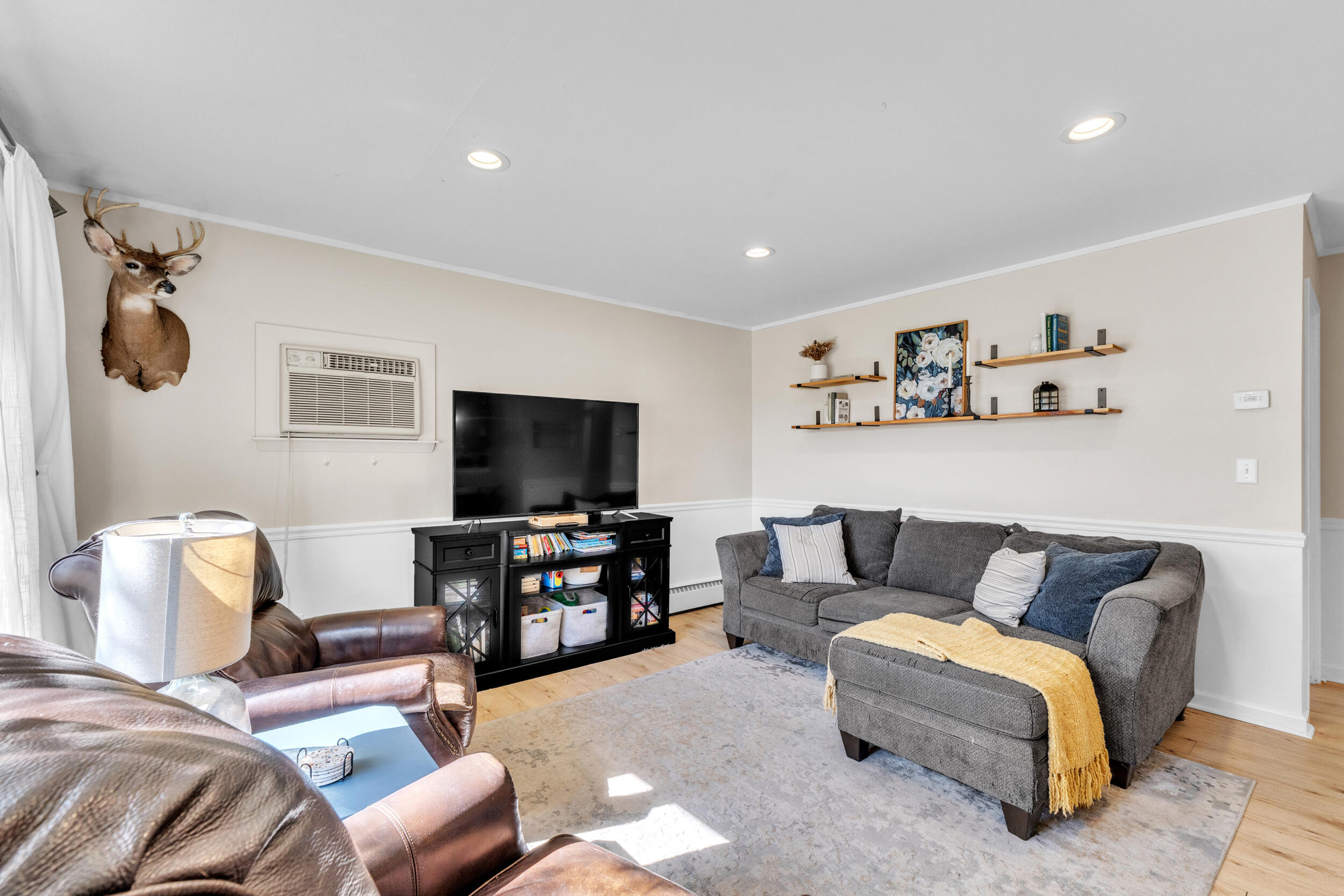 527 Arthur Street Property Photo 4