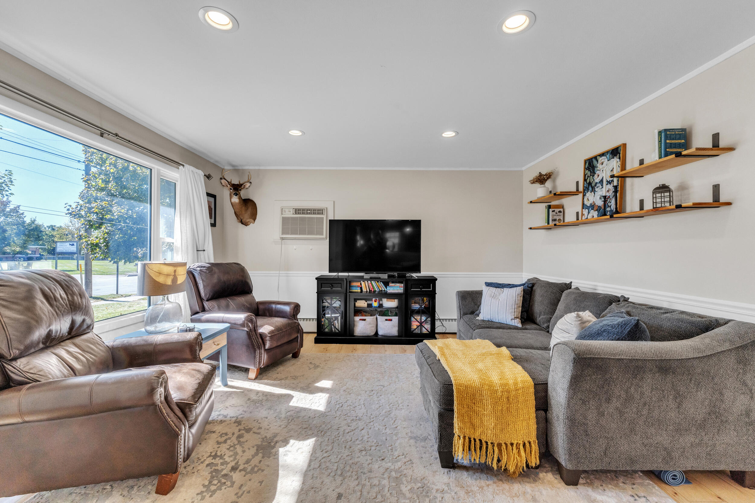 527 Arthur Street Property Photo 8