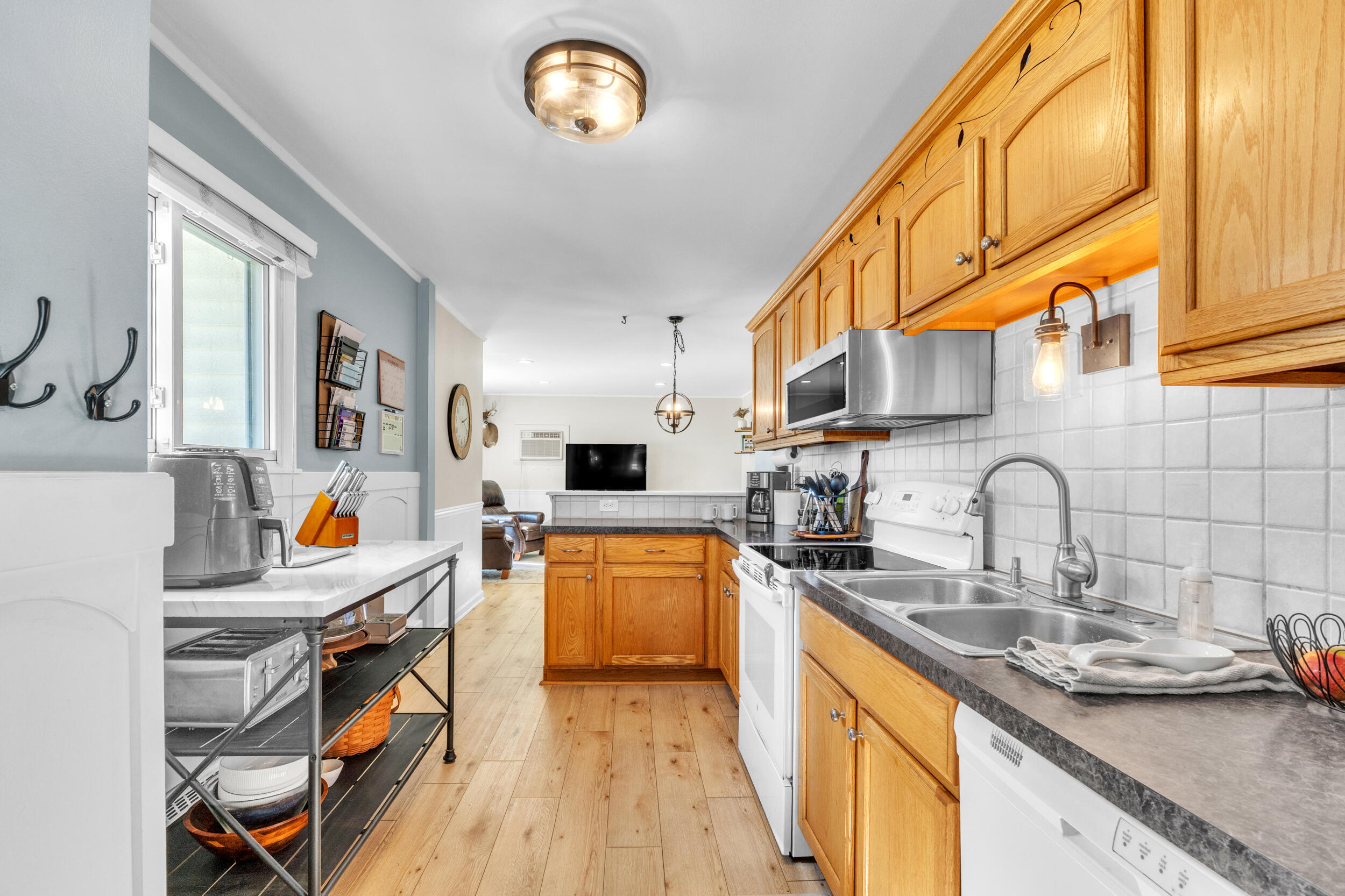 527 Arthur Street Property Photo 17