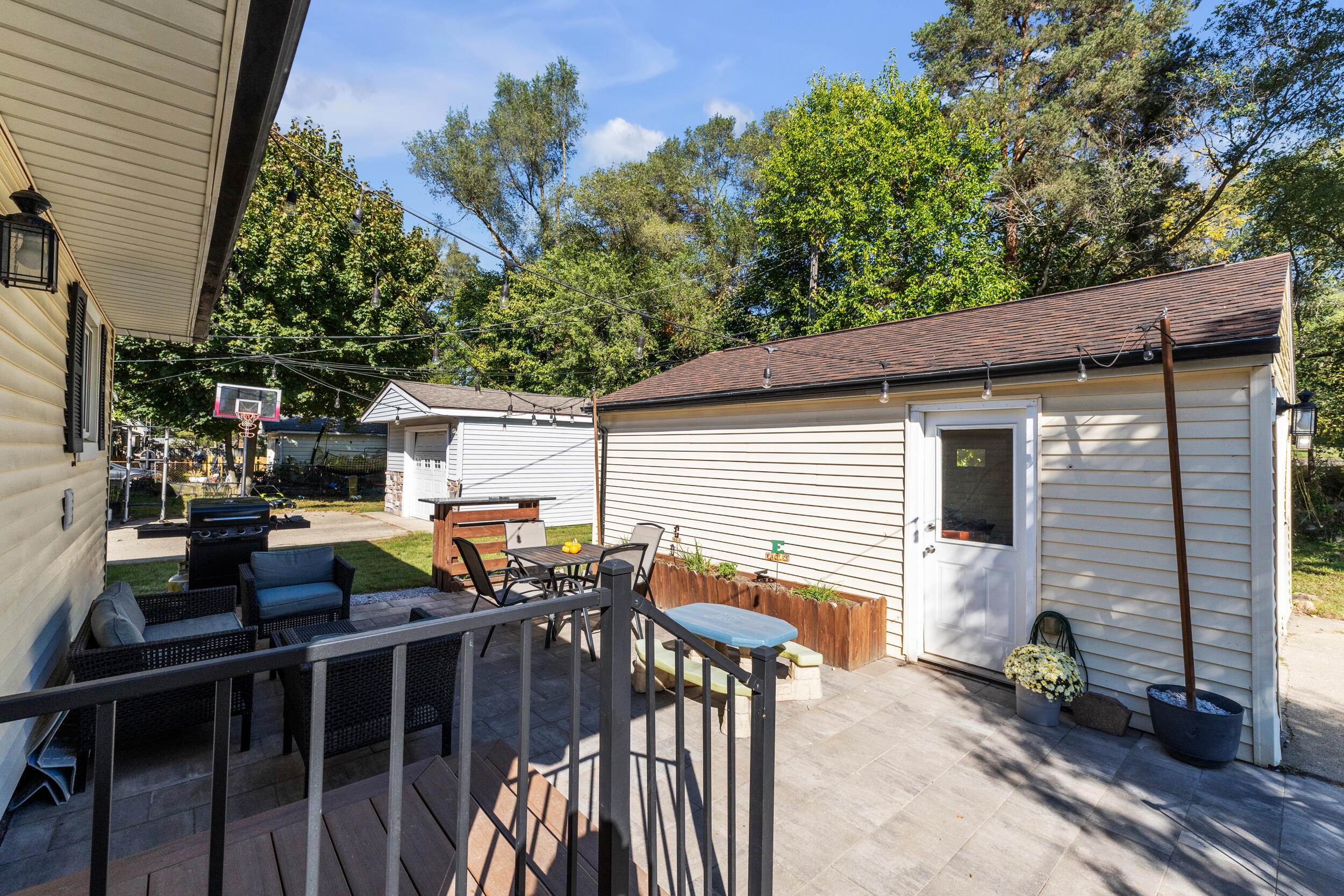 527 Arthur Street Property Photo 26