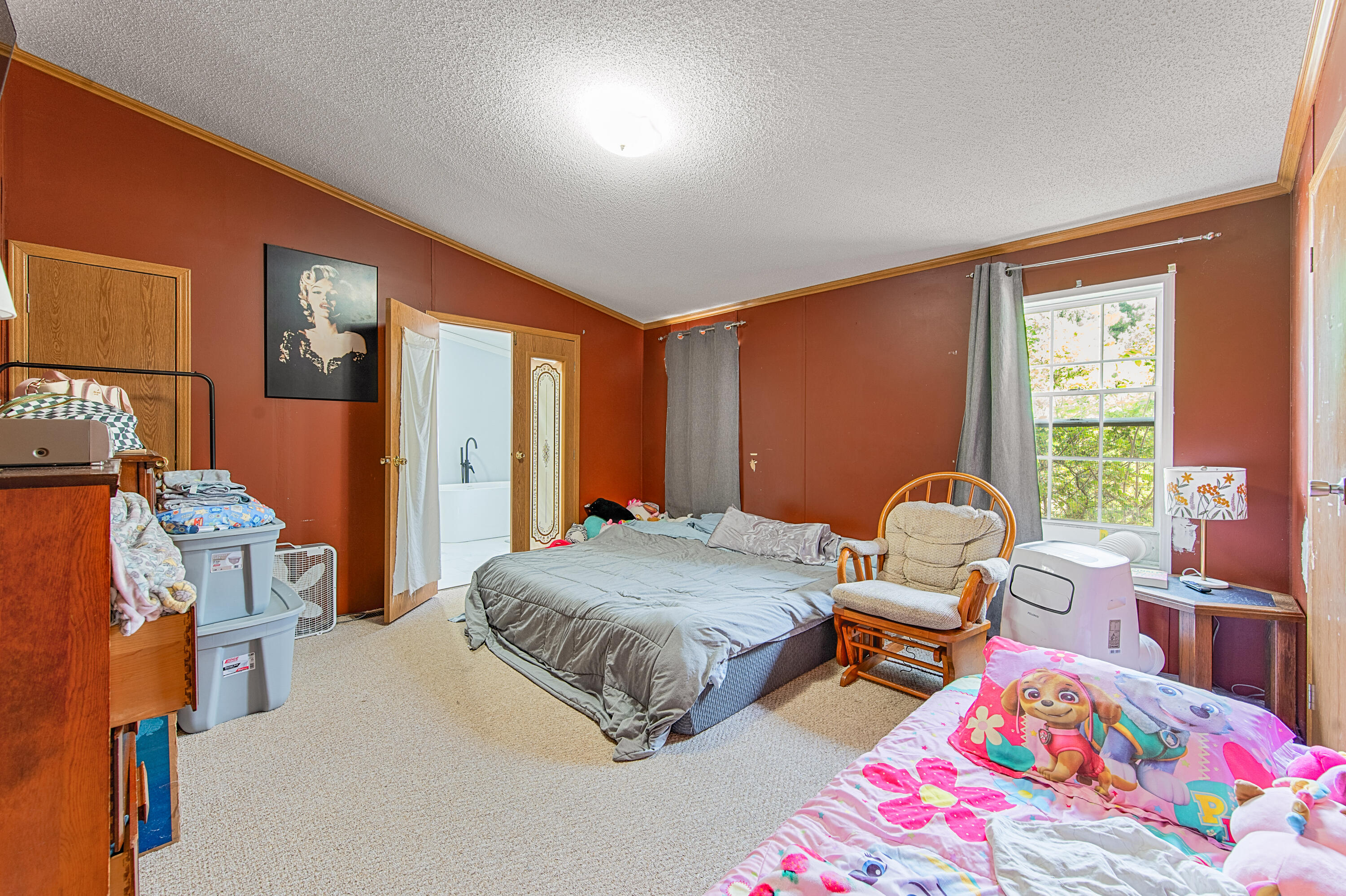 9041 7 Mile Road Property Photo 13