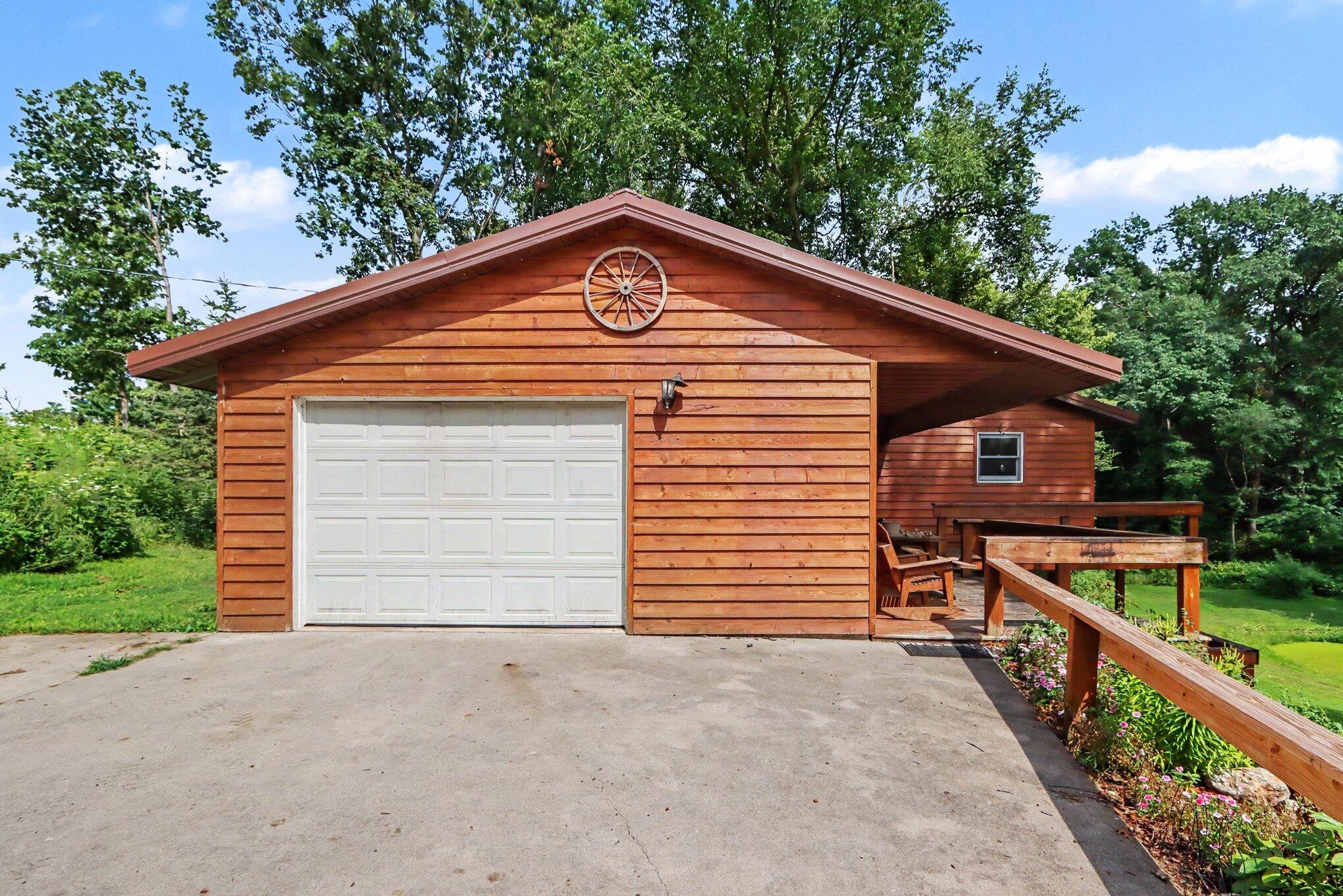 67747 Thunderbird Drive Property Photo 3