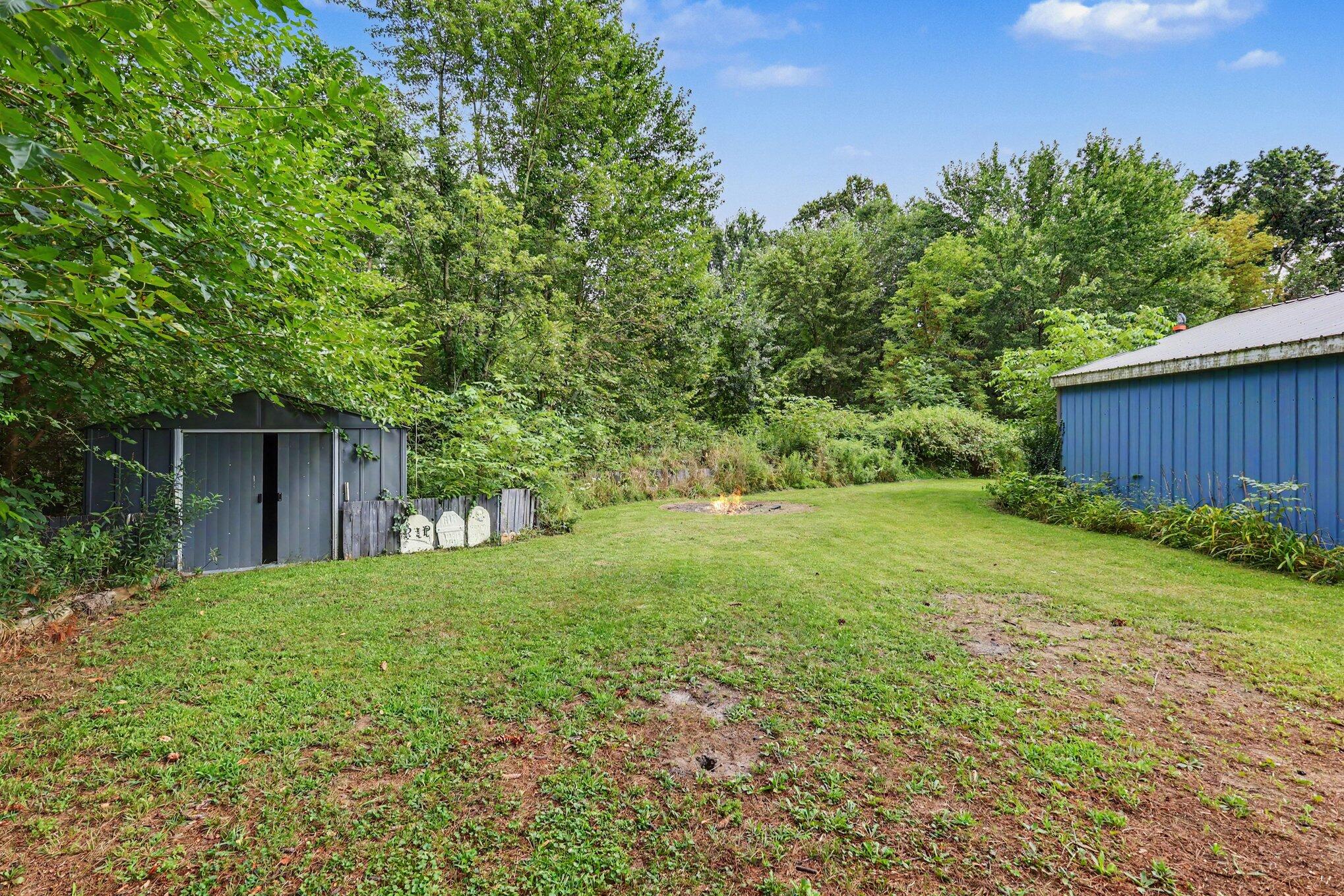 6041 Thru Roamin Drive Property Photo 25