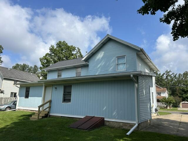 330 W Mill Street Property Photo 4