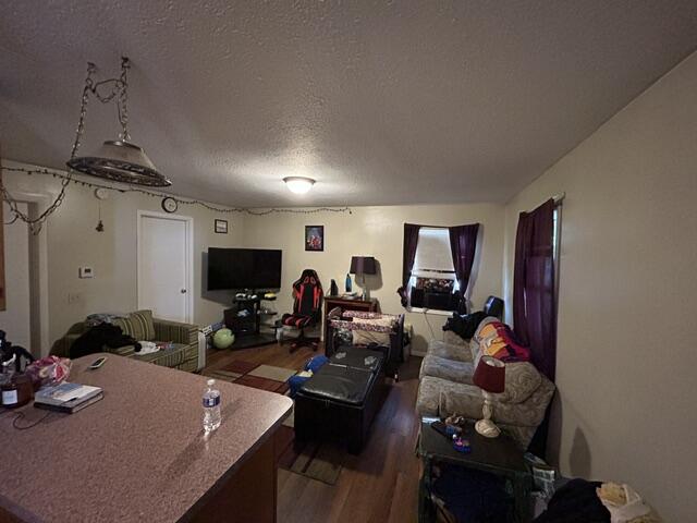 330 W Mill Street Property Photo 7