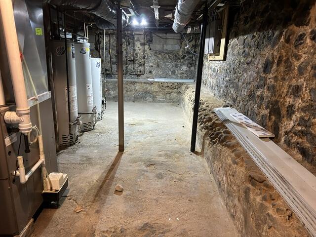 330 W Mill Street Property Photo 12