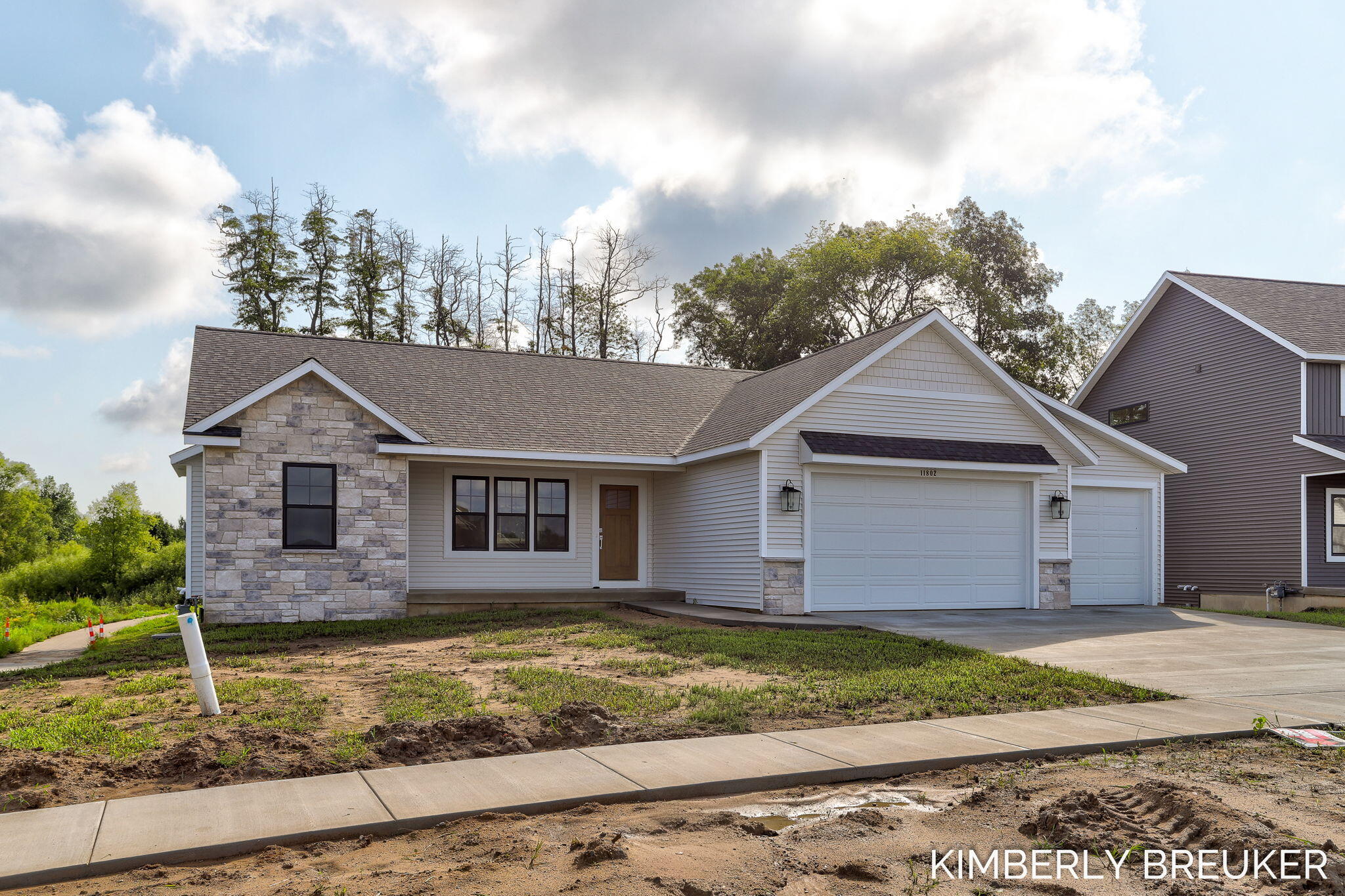 11802 Everett Avenue Property Photo 1