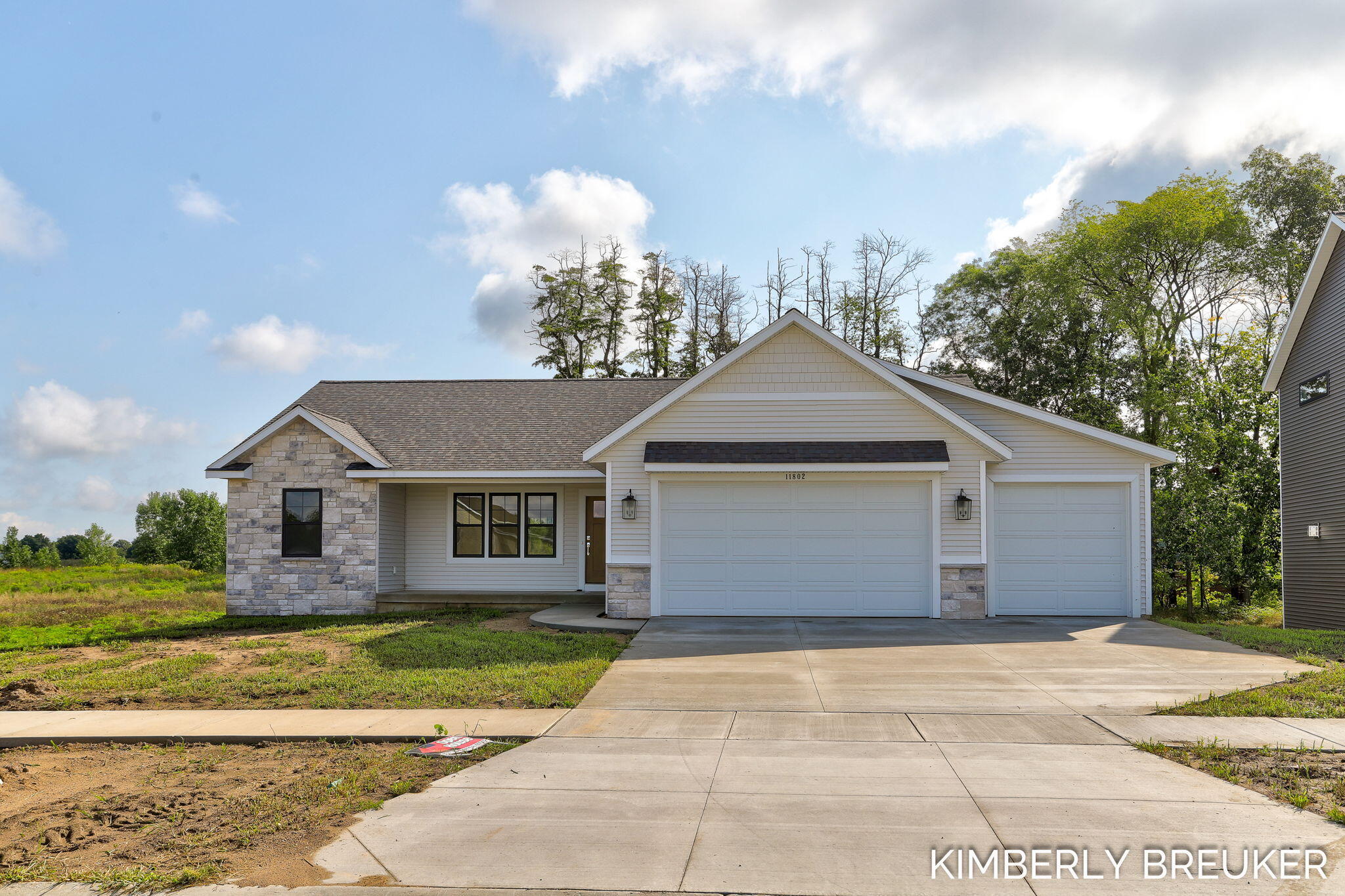 11802 Everett Avenue Property Photo 2