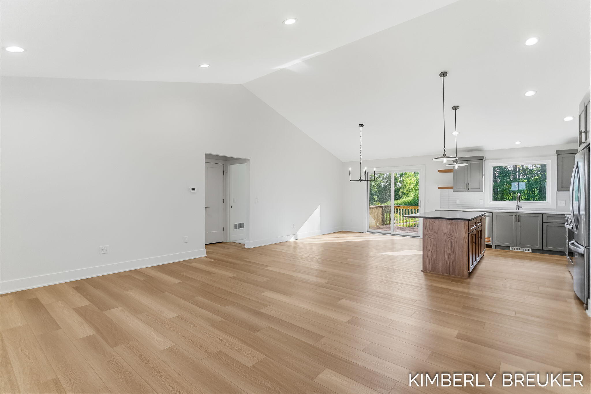 11802 Everett Avenue Property Photo 34