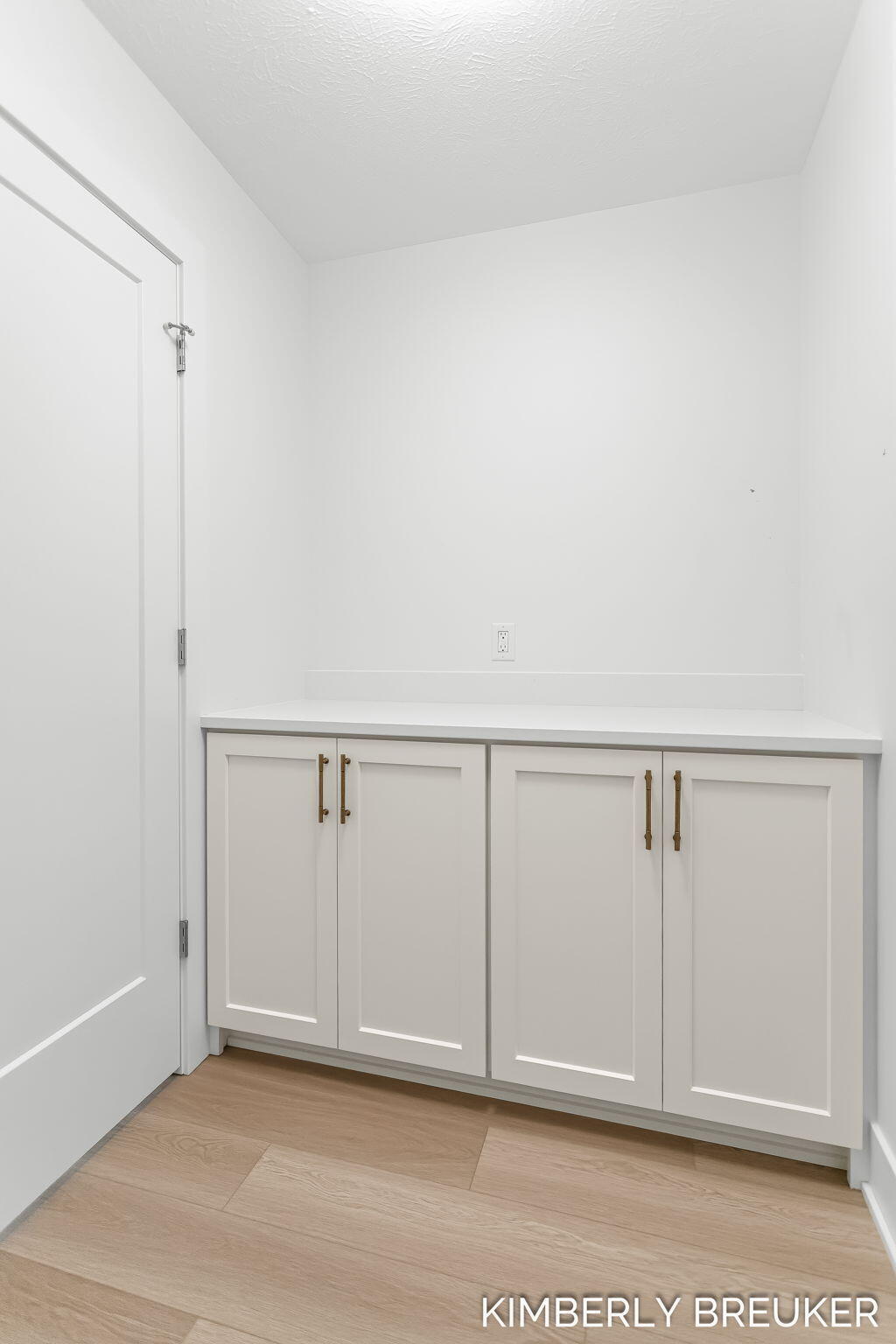11802 Everett Avenue Property Photo 63
