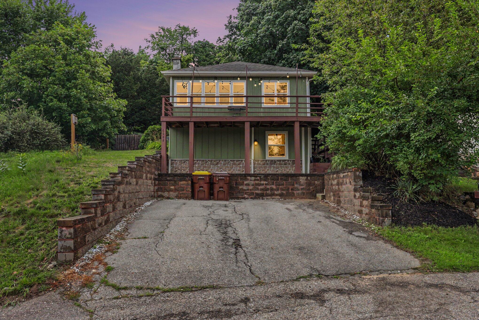 6688 Echo Drive Ne Property Photo 1