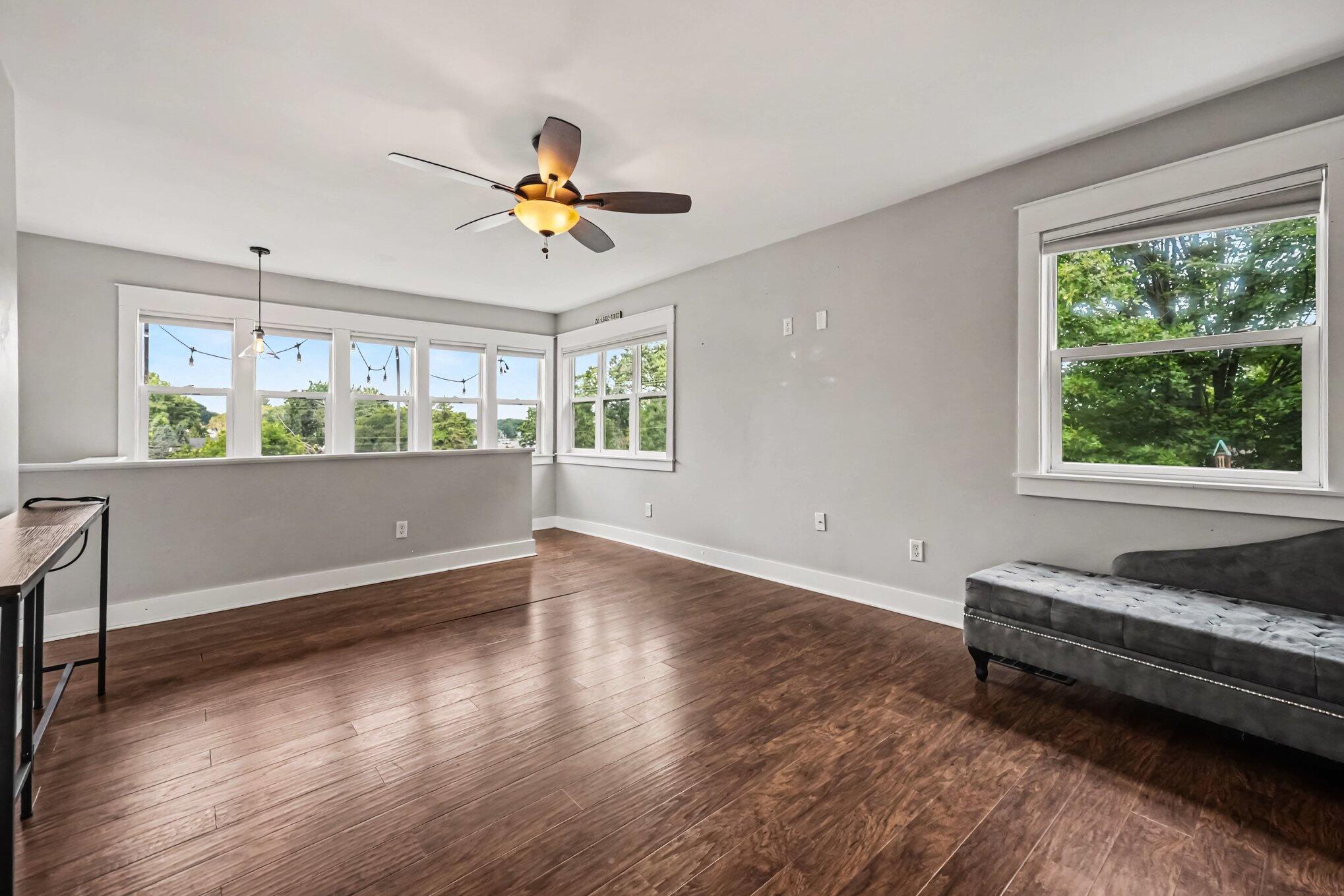 6688 Echo Drive Ne Property Photo 5