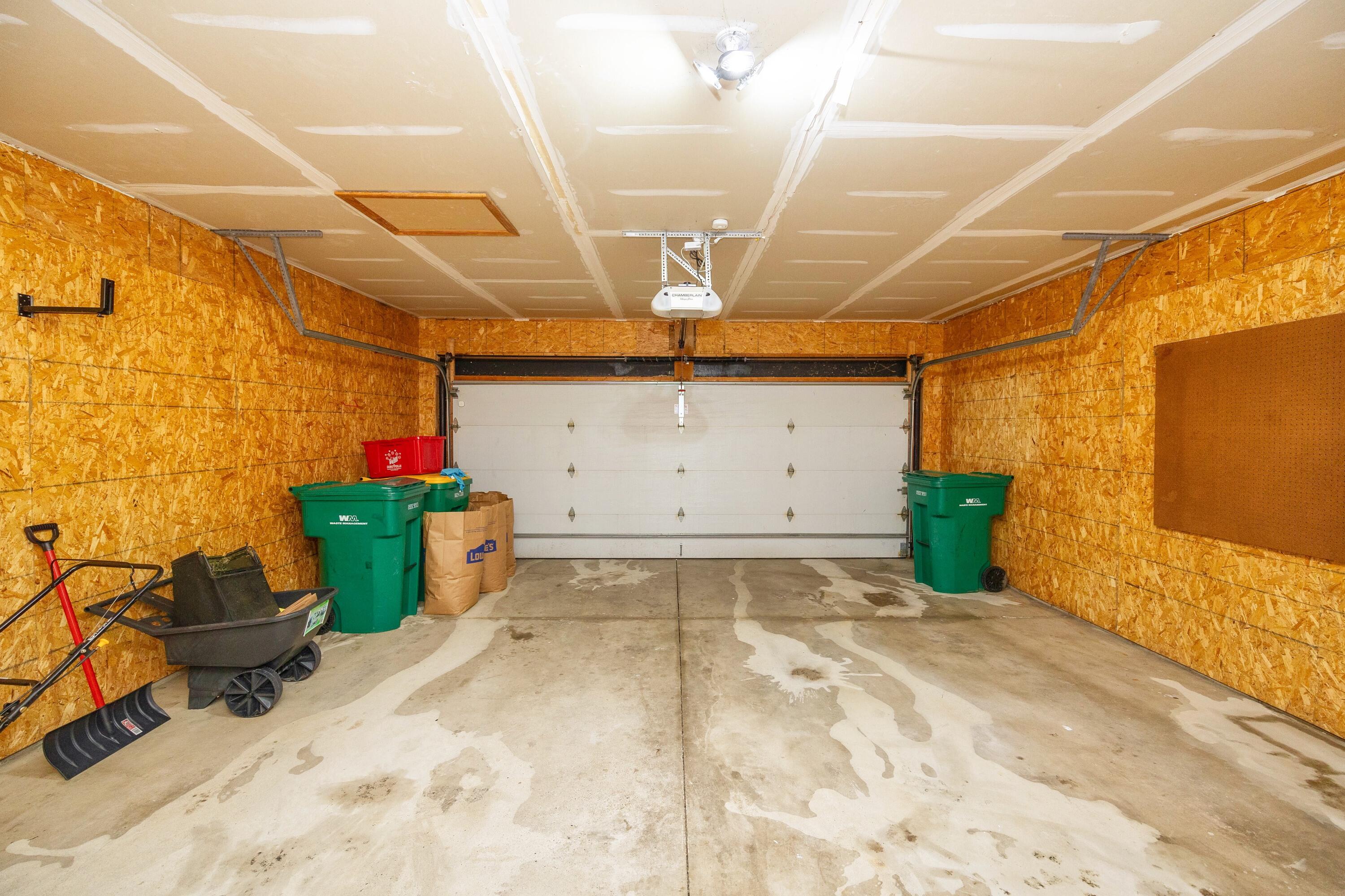 7798 Greene Farm Drive Property Photo 27