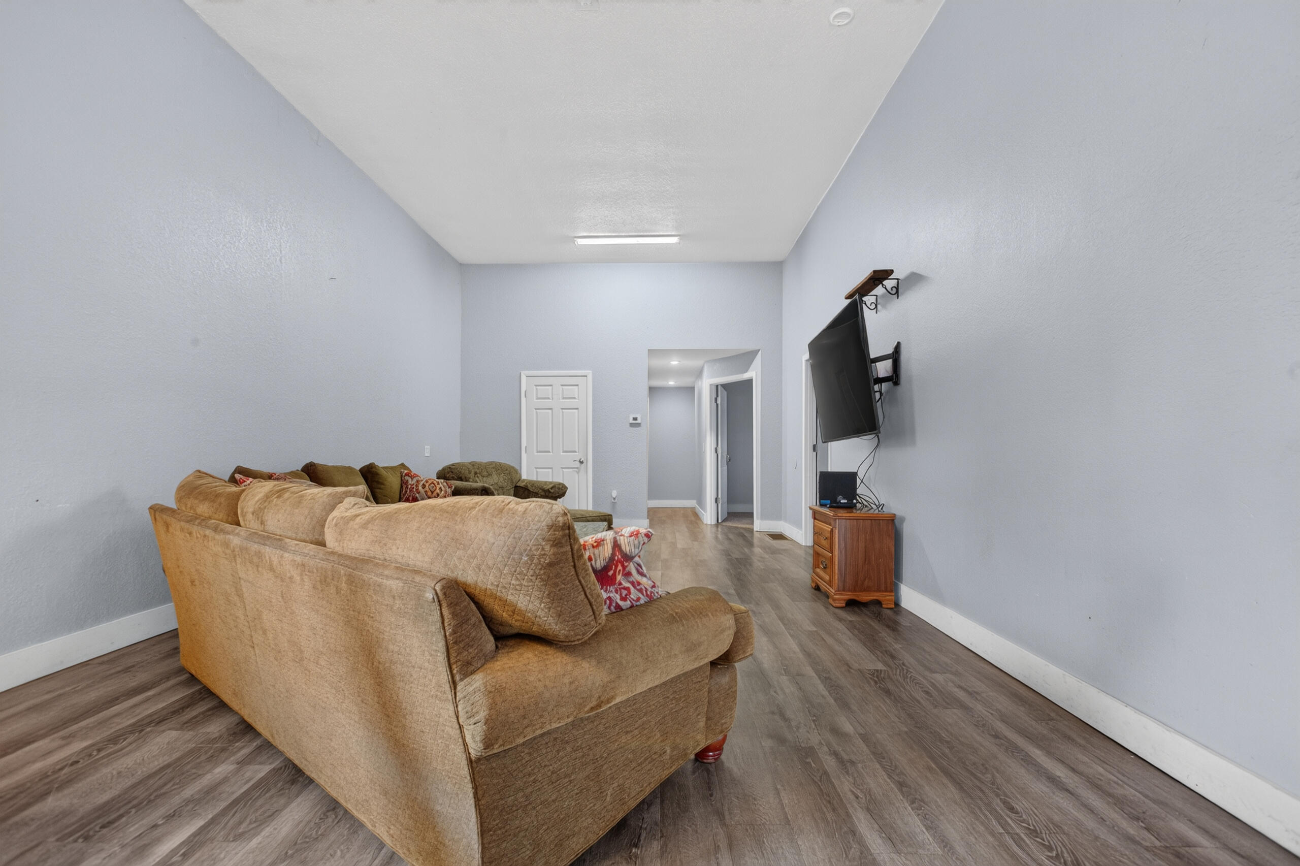 29 Monroe Street Property Photo 4