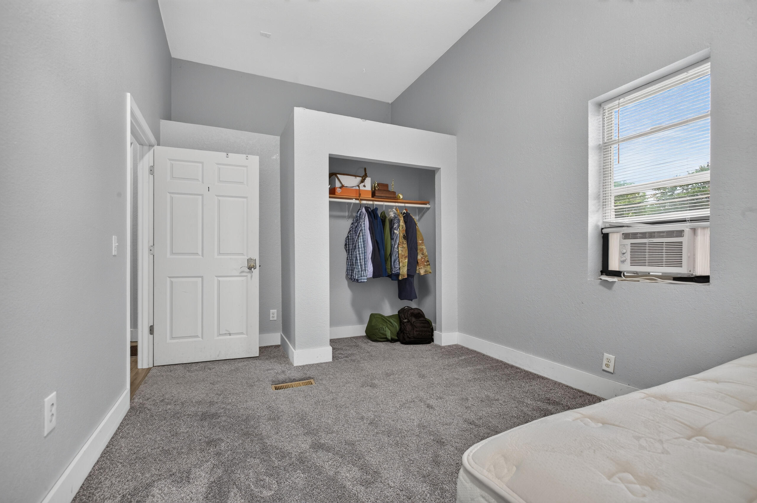 29 Monroe Street Property Photo 10