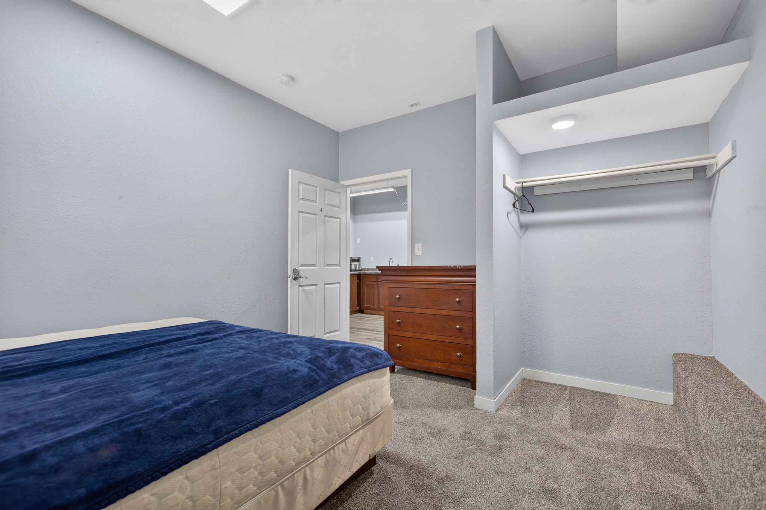 29 Monroe Street Property Photo 15