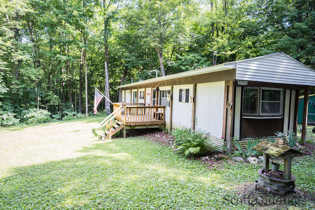 3750 N Hillman Road Property Photo 7