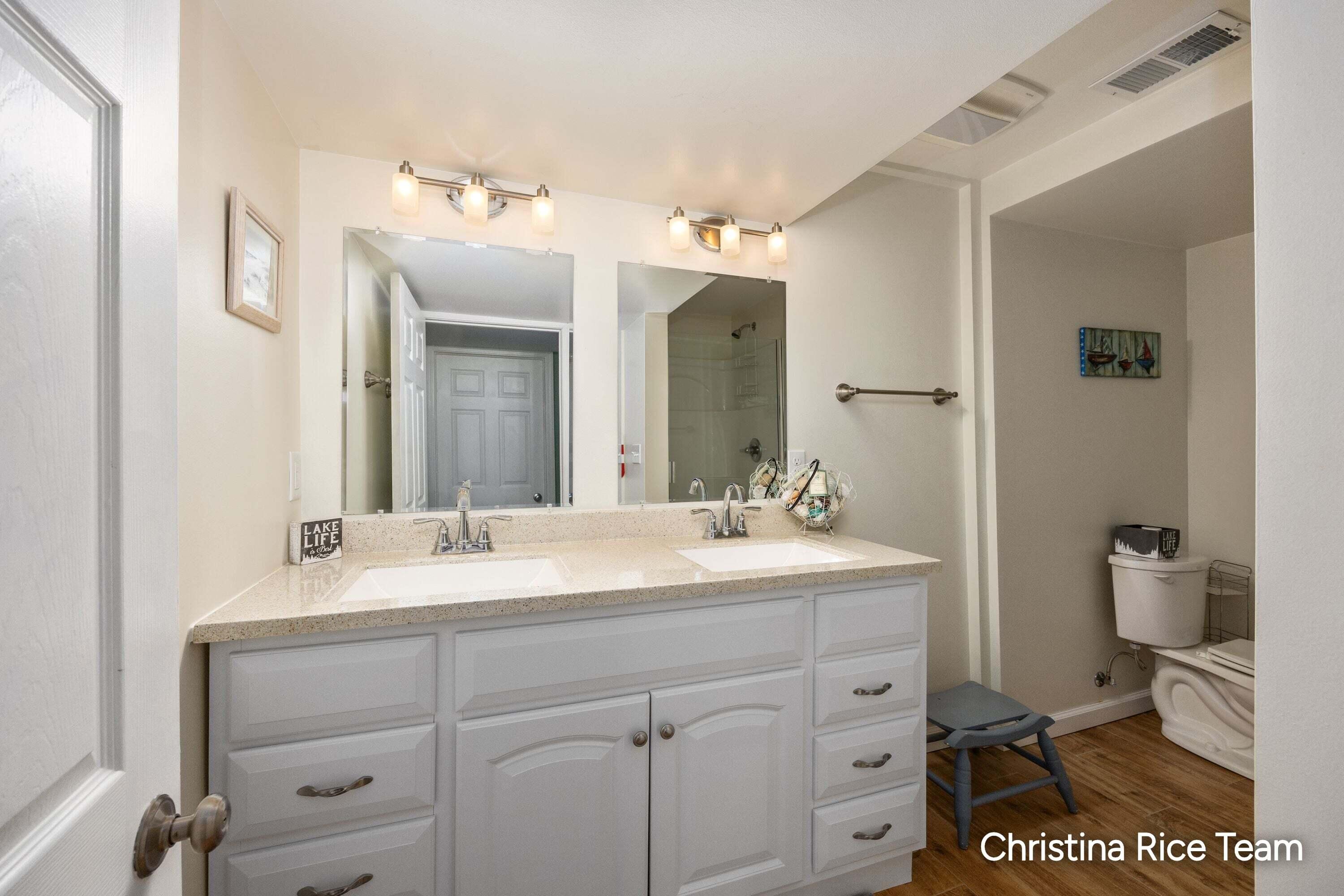 1644 N Lakeview Drive Property Photo 33