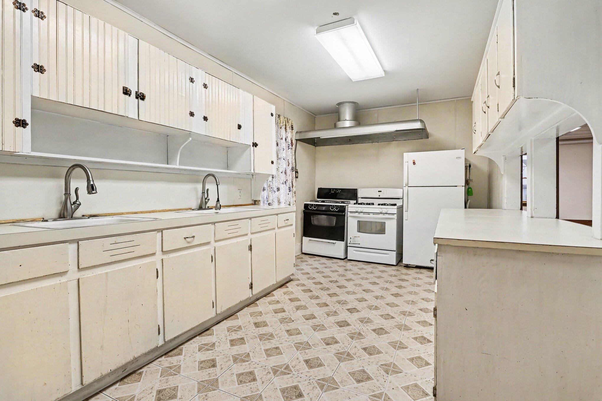 9 W Shepard Street W Property Photo 15