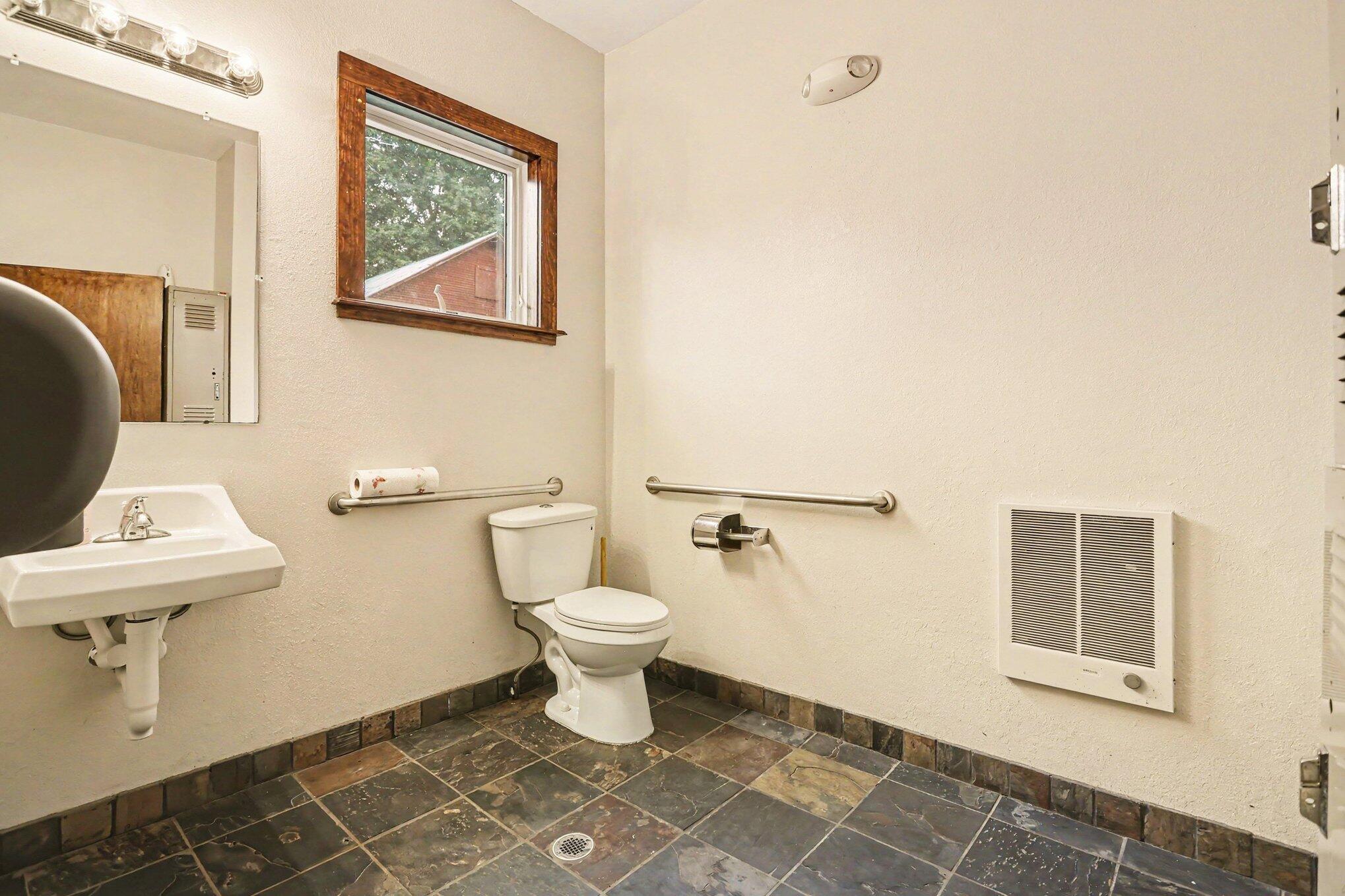 9 W Shepard Street W Property Photo 17