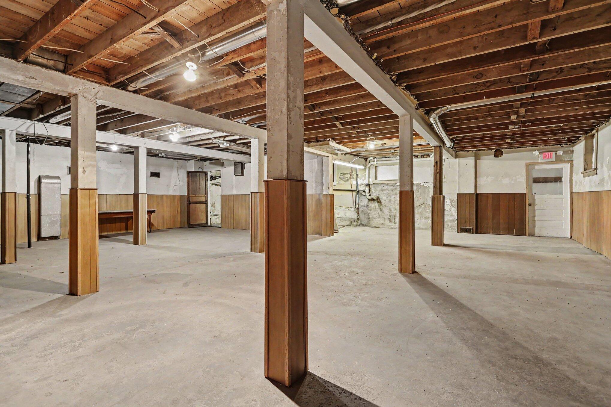 9 W Shepard Street W Property Photo 21