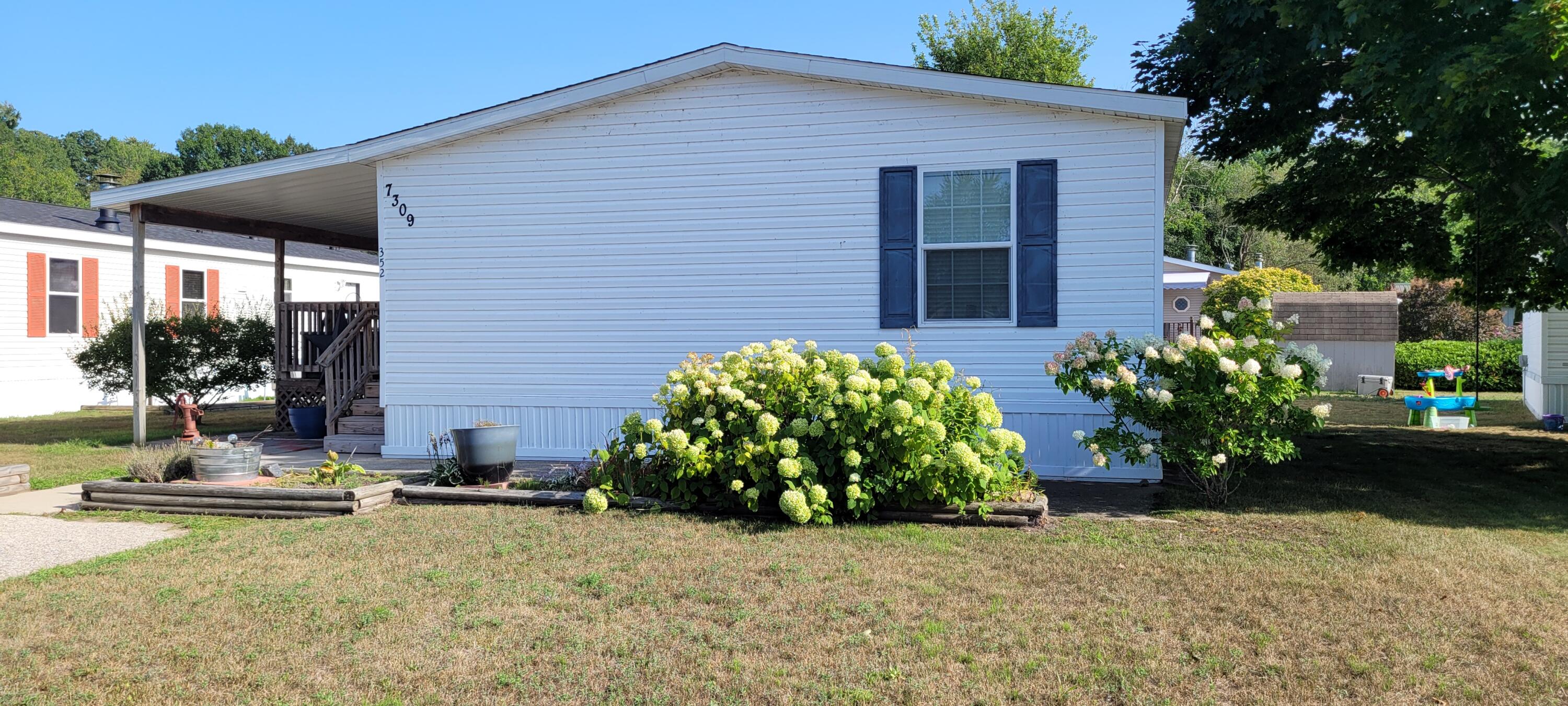 7309 White Swan Lane Property Photo 1