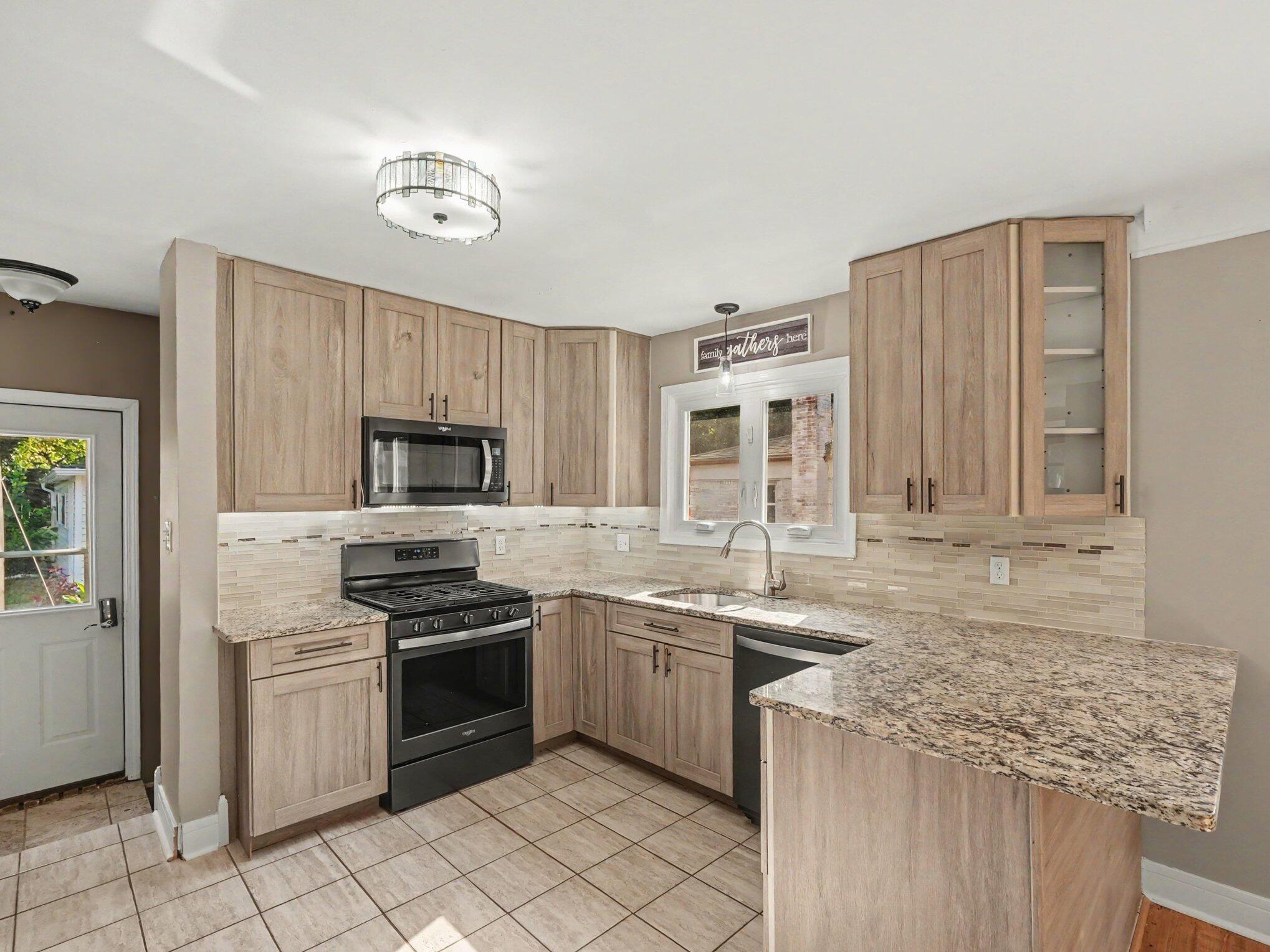 138 Pleasant Ridge Drive Property Photo 7