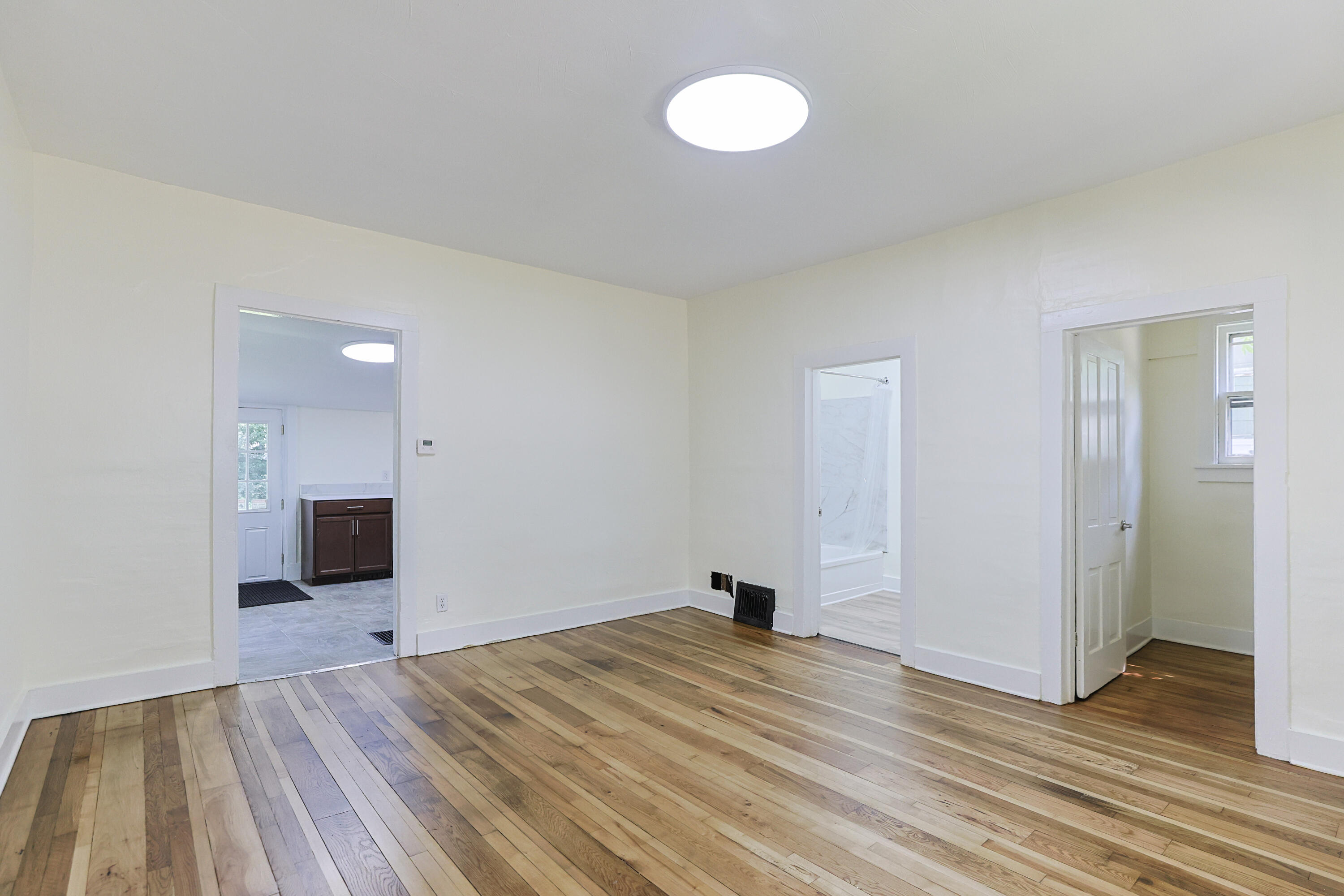 403 S 9th Street Property Photo 11