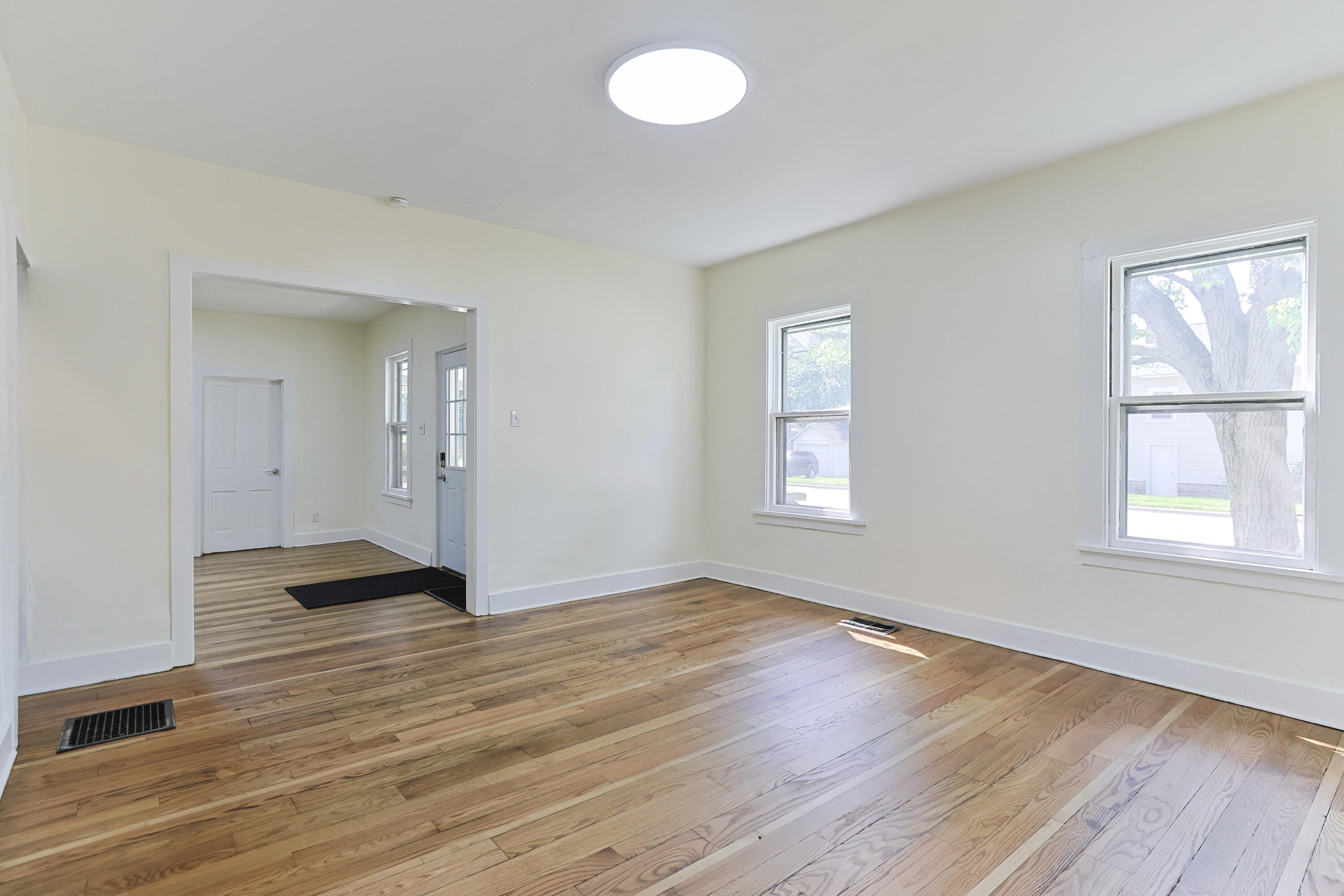 403 S 9th Street Property Photo 18