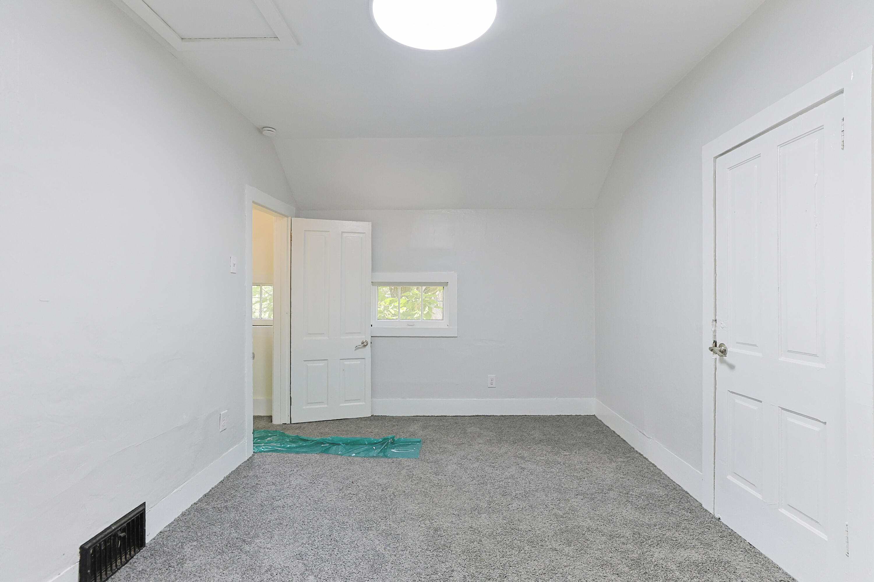 403 S 9th Street Property Photo 24