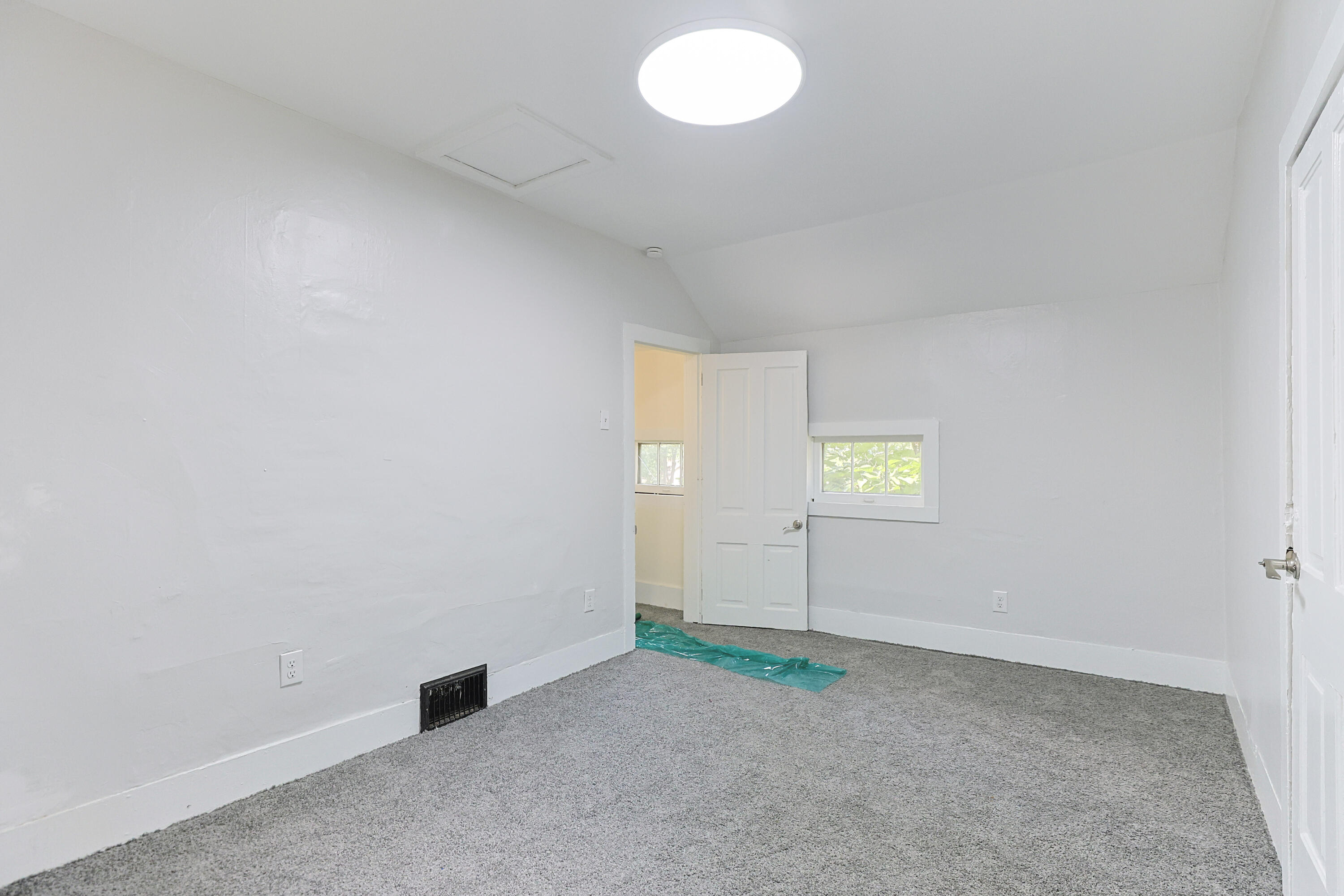 403 S 9th Street Property Photo 26