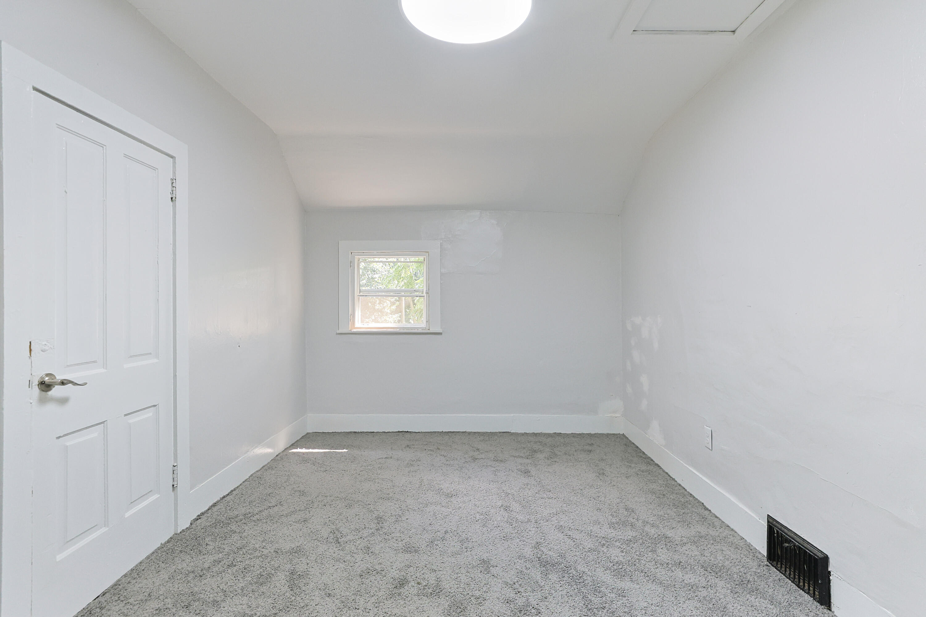 403 S 9th Street Property Photo 27