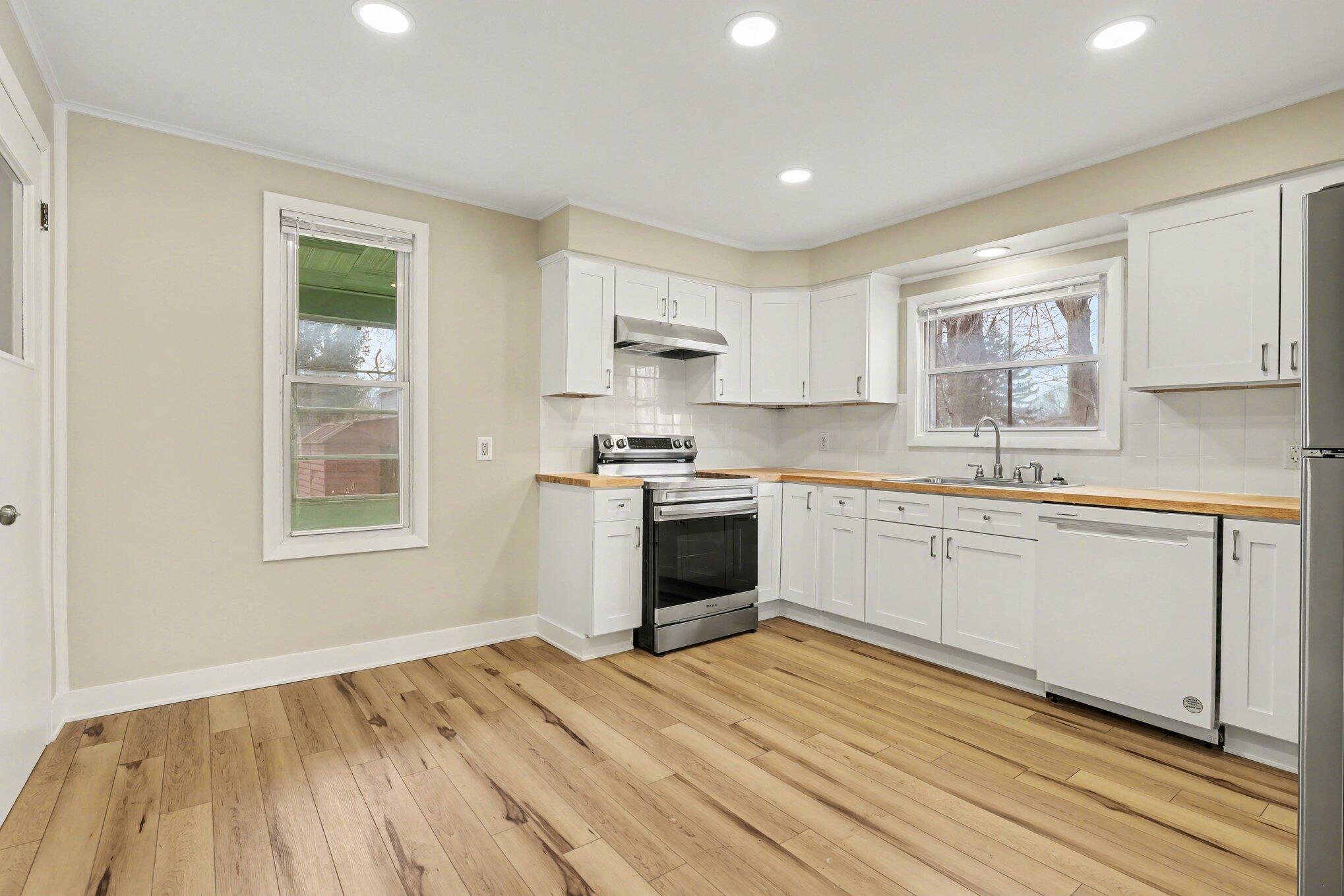 154 Carrier Street Ne Property Photo 7