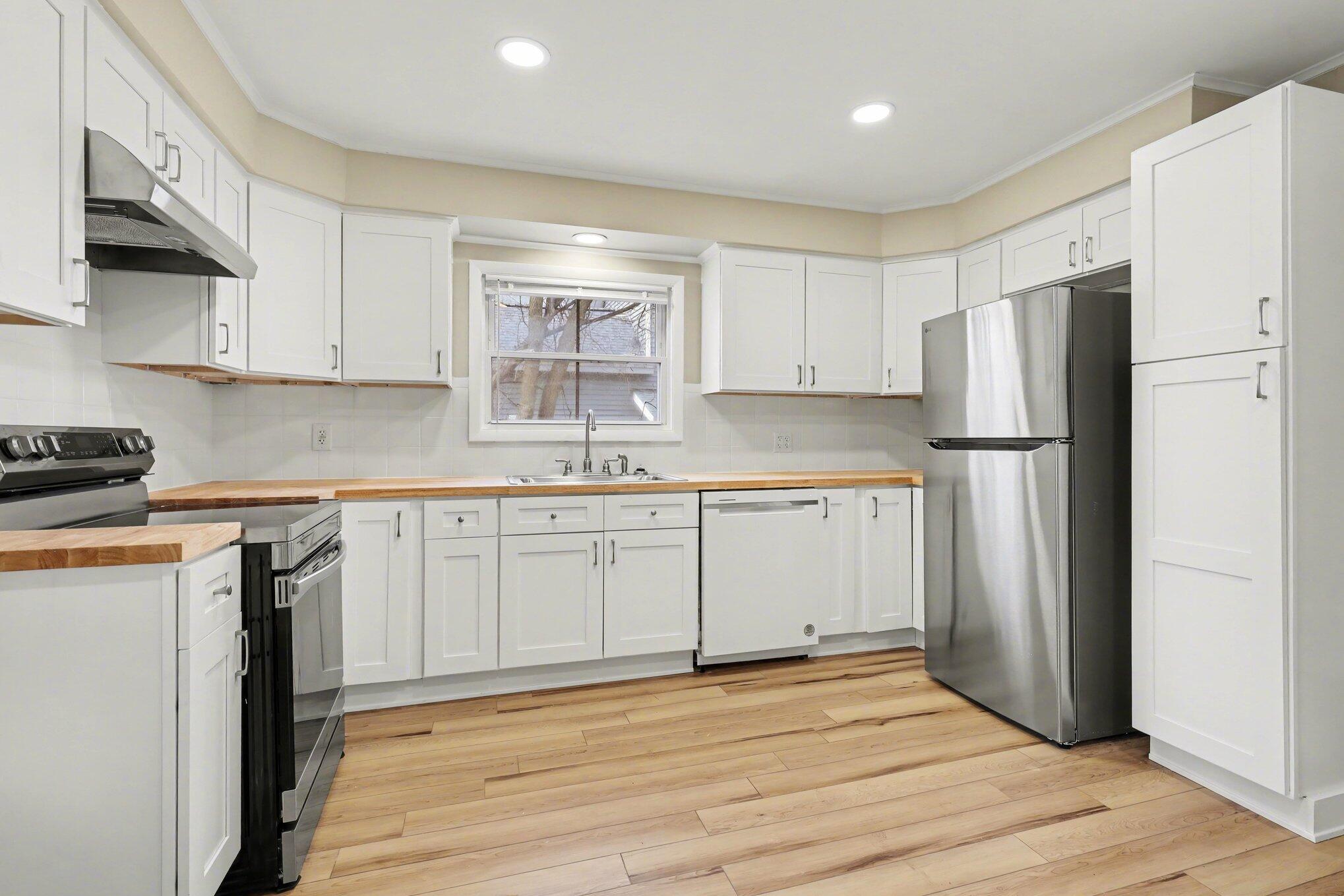 154 Carrier Street Ne Property Photo 9