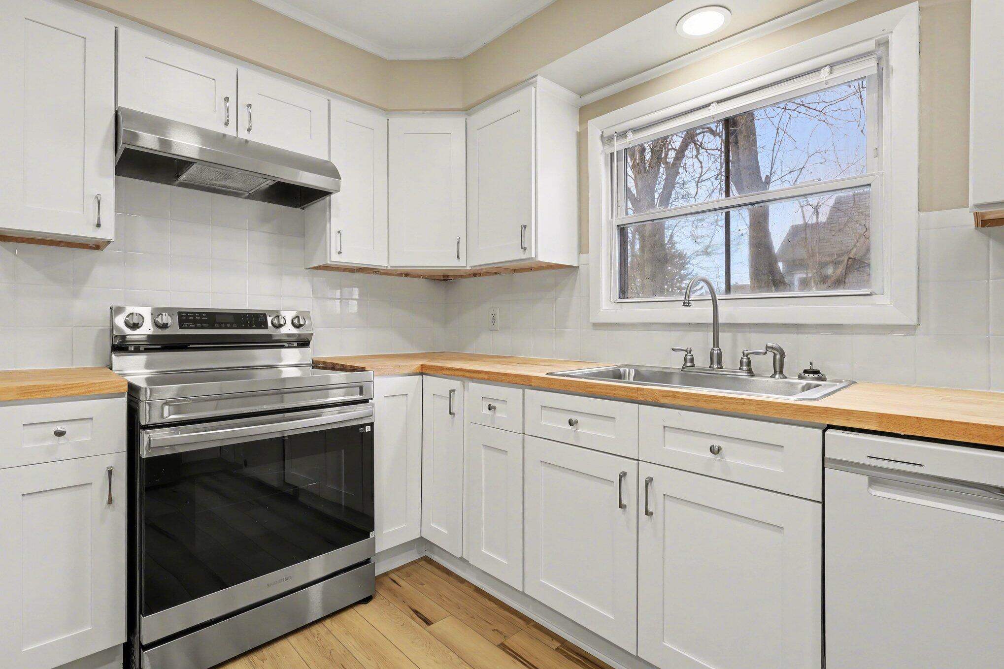 154 Carrier Street Ne Property Photo 10