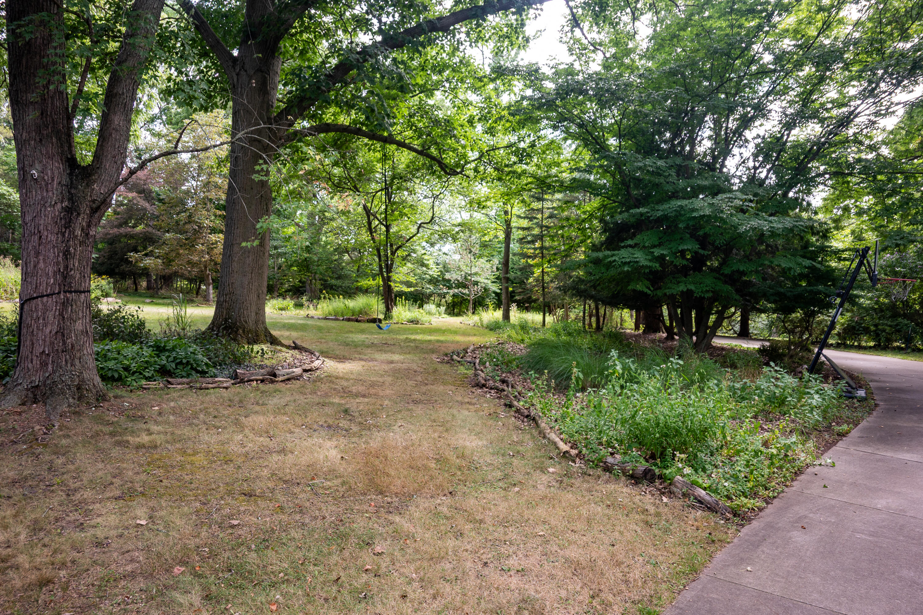 21200 W 13 Mile Road Property Photo 44