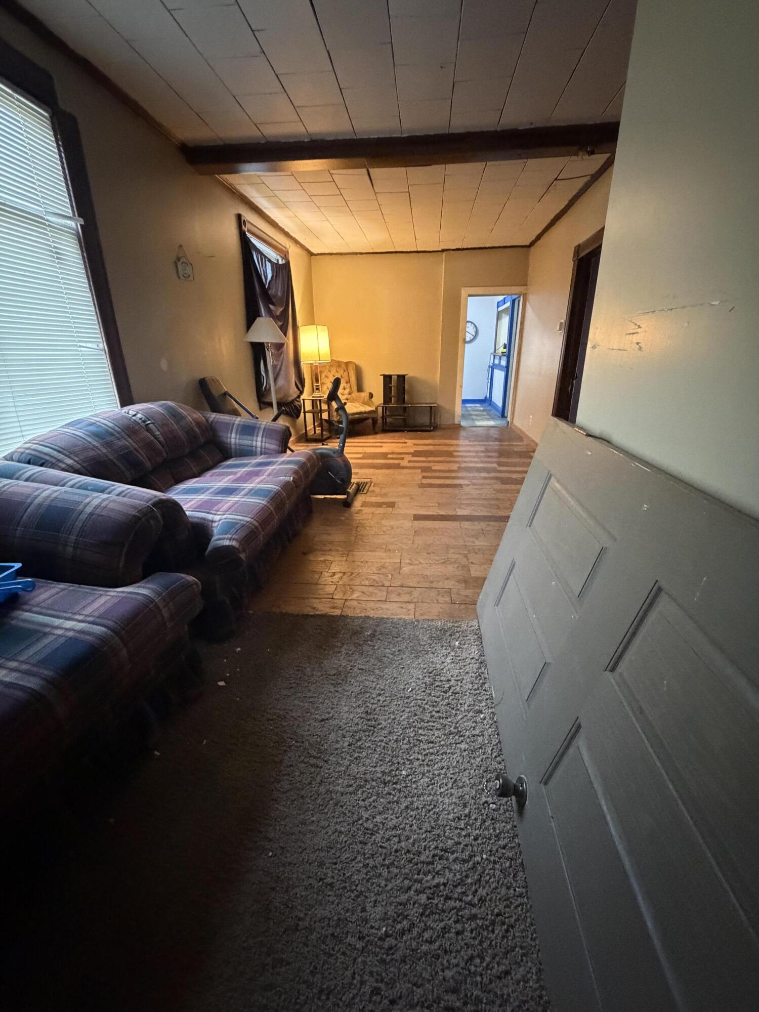 251 S Main Street Property Photo 6