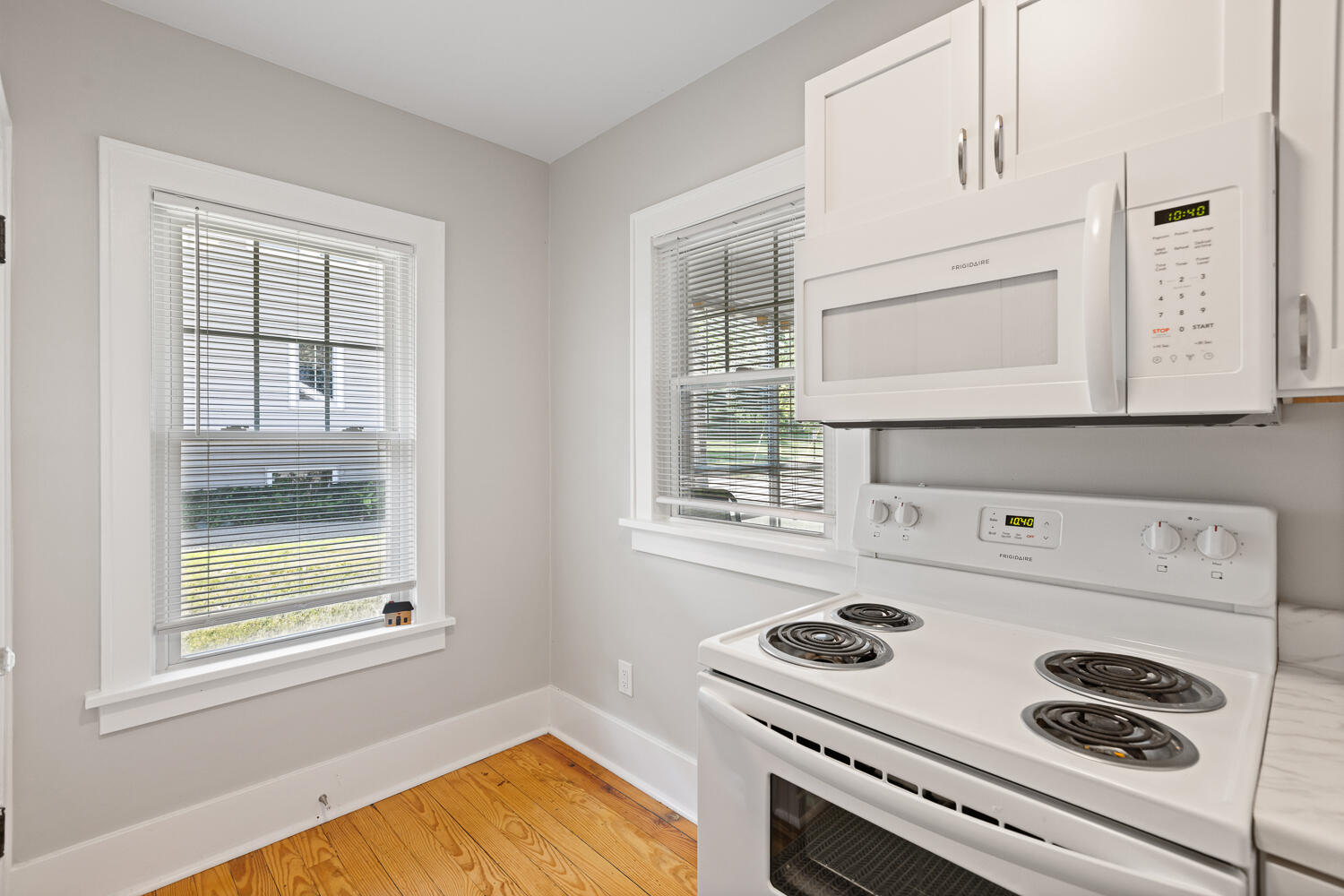 115 S Thompson Street Property Photo 18