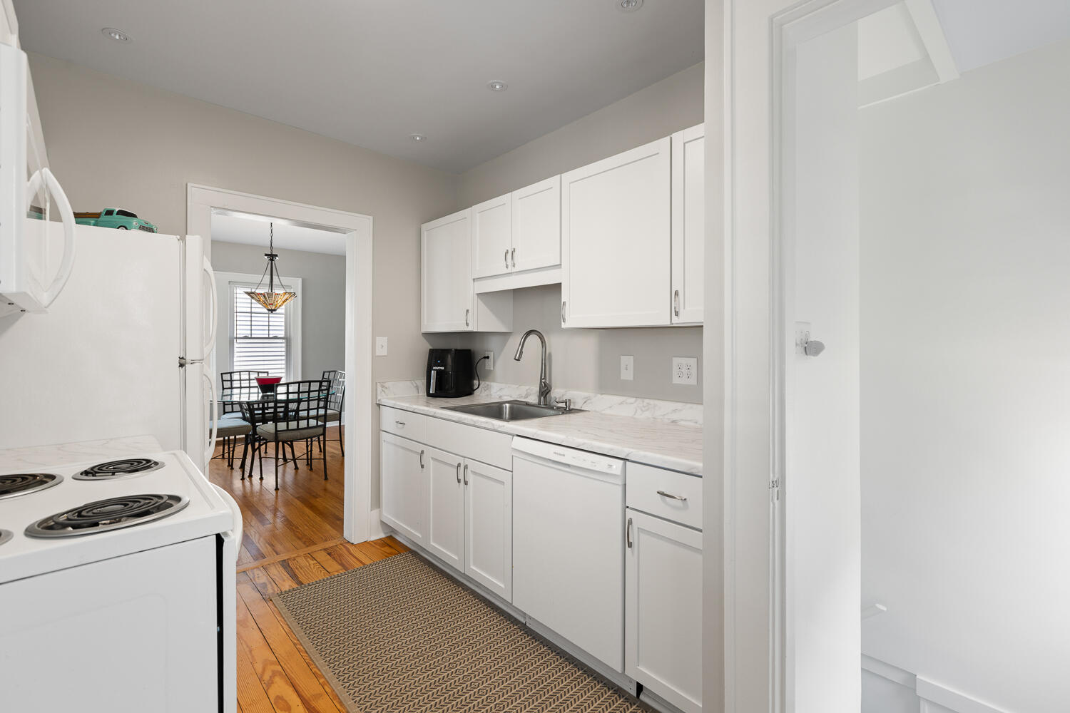 115 S Thompson Street Property Photo 19