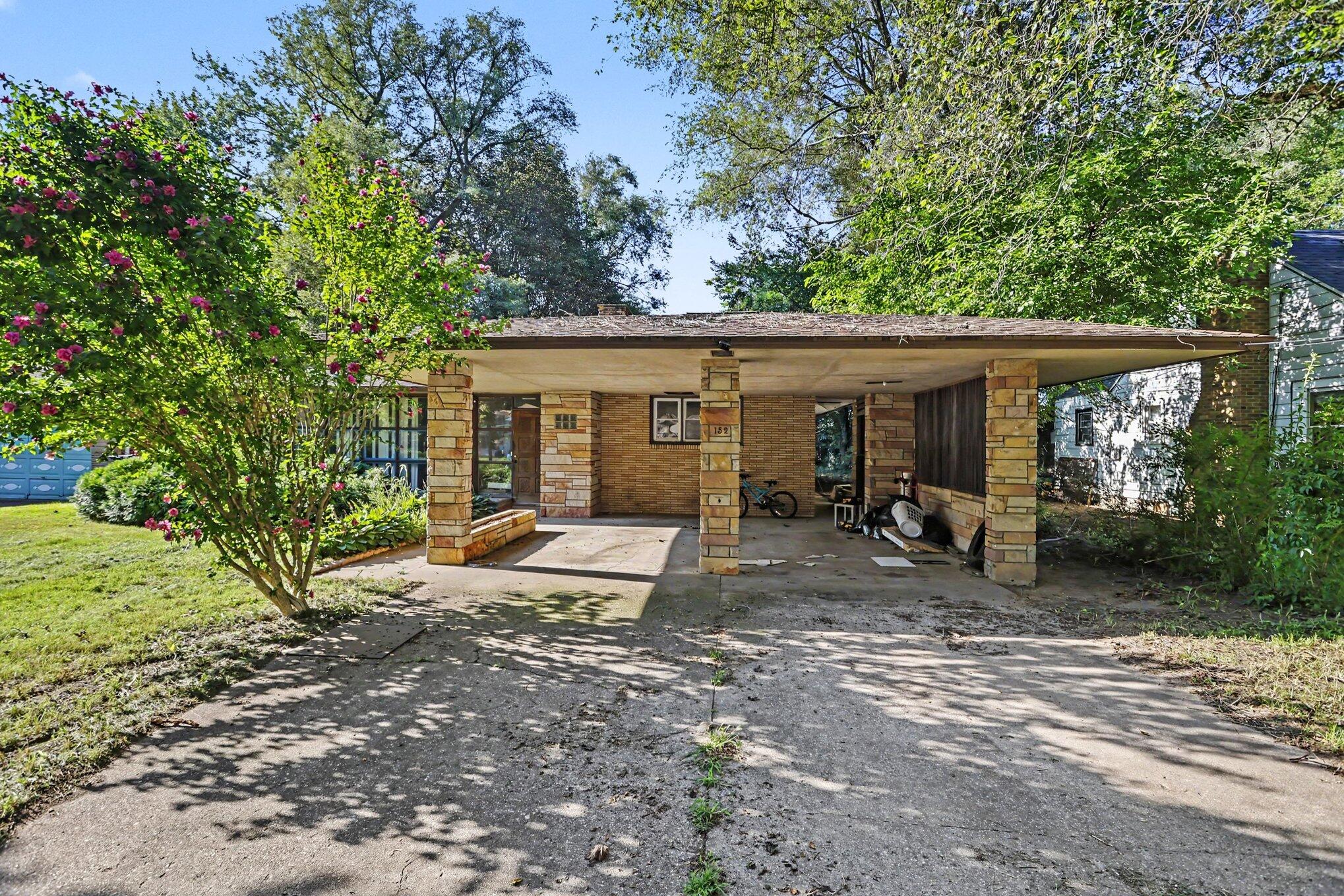 152 Hampton Road Property Photo 1