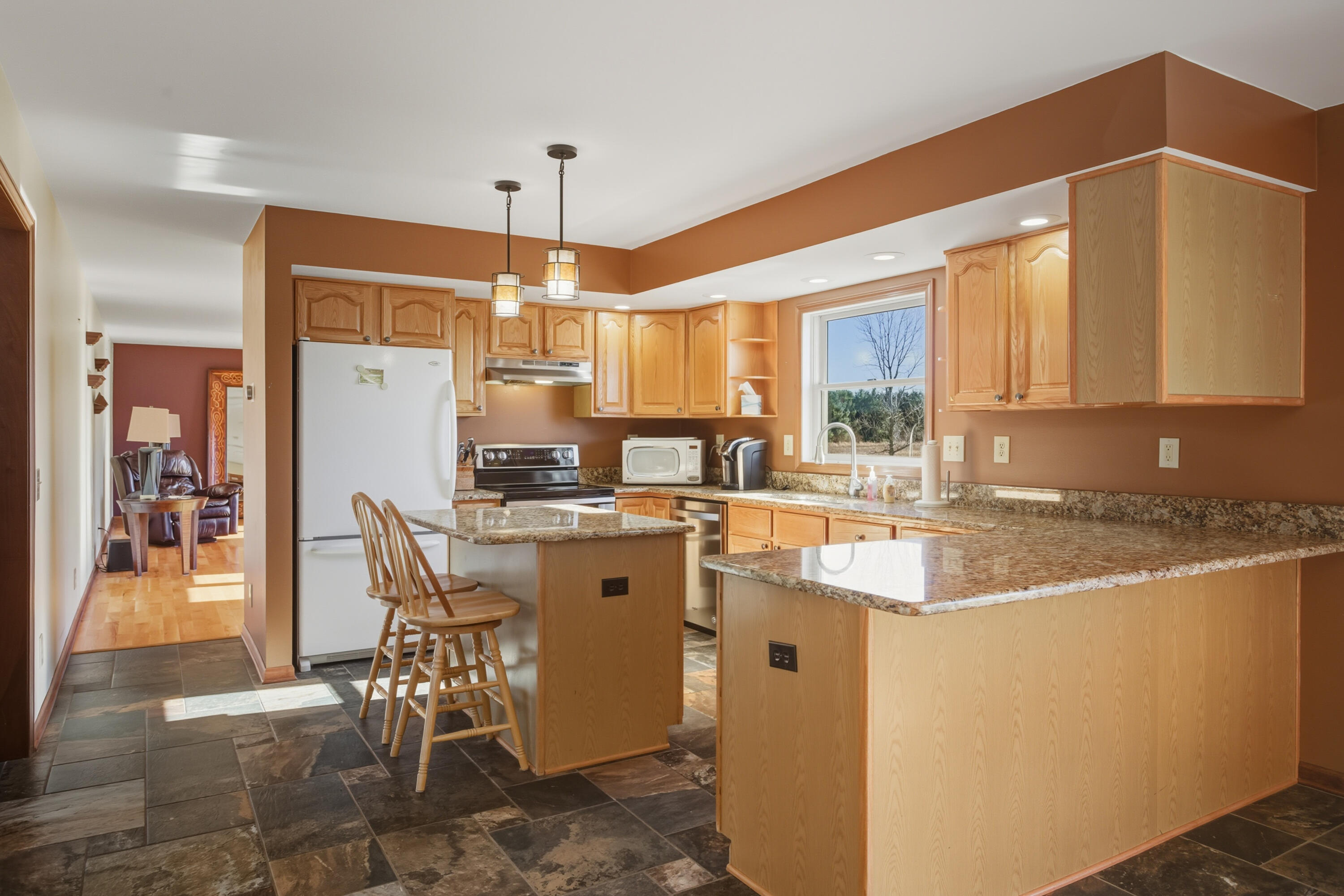 9227 Yager Road Property Photo 7
