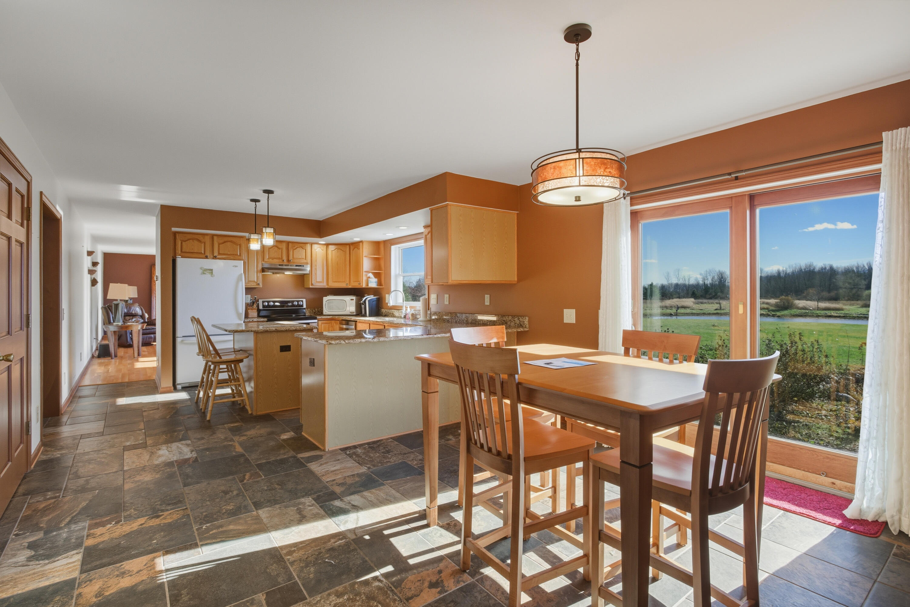 9227 Yager Road Property Photo 10