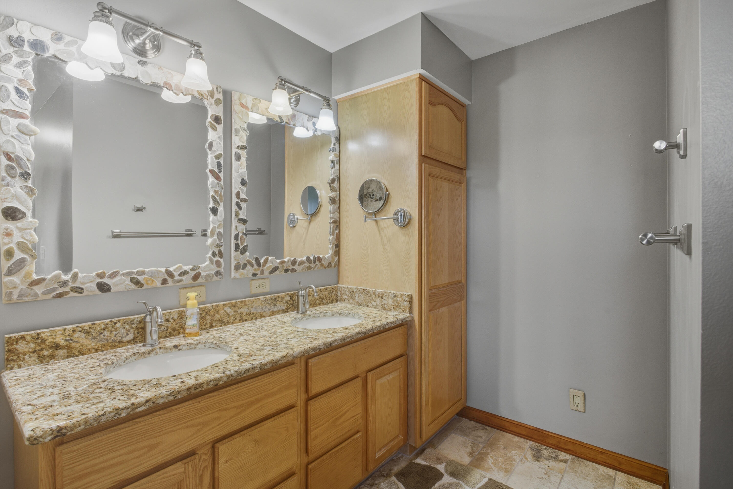 9227 Yager Road Property Photo 24
