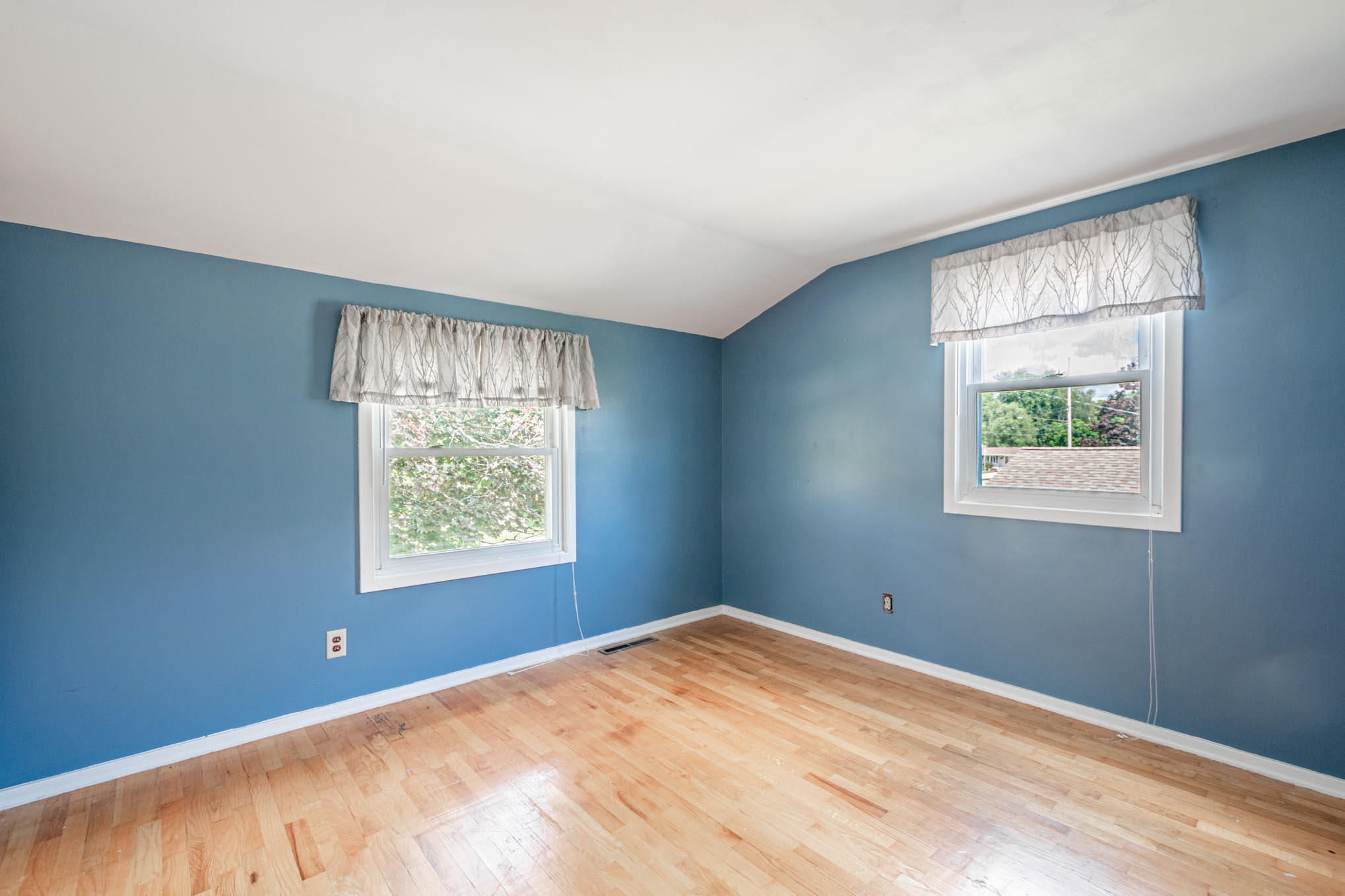 102 Lincolnwood Drive Property Photo 14